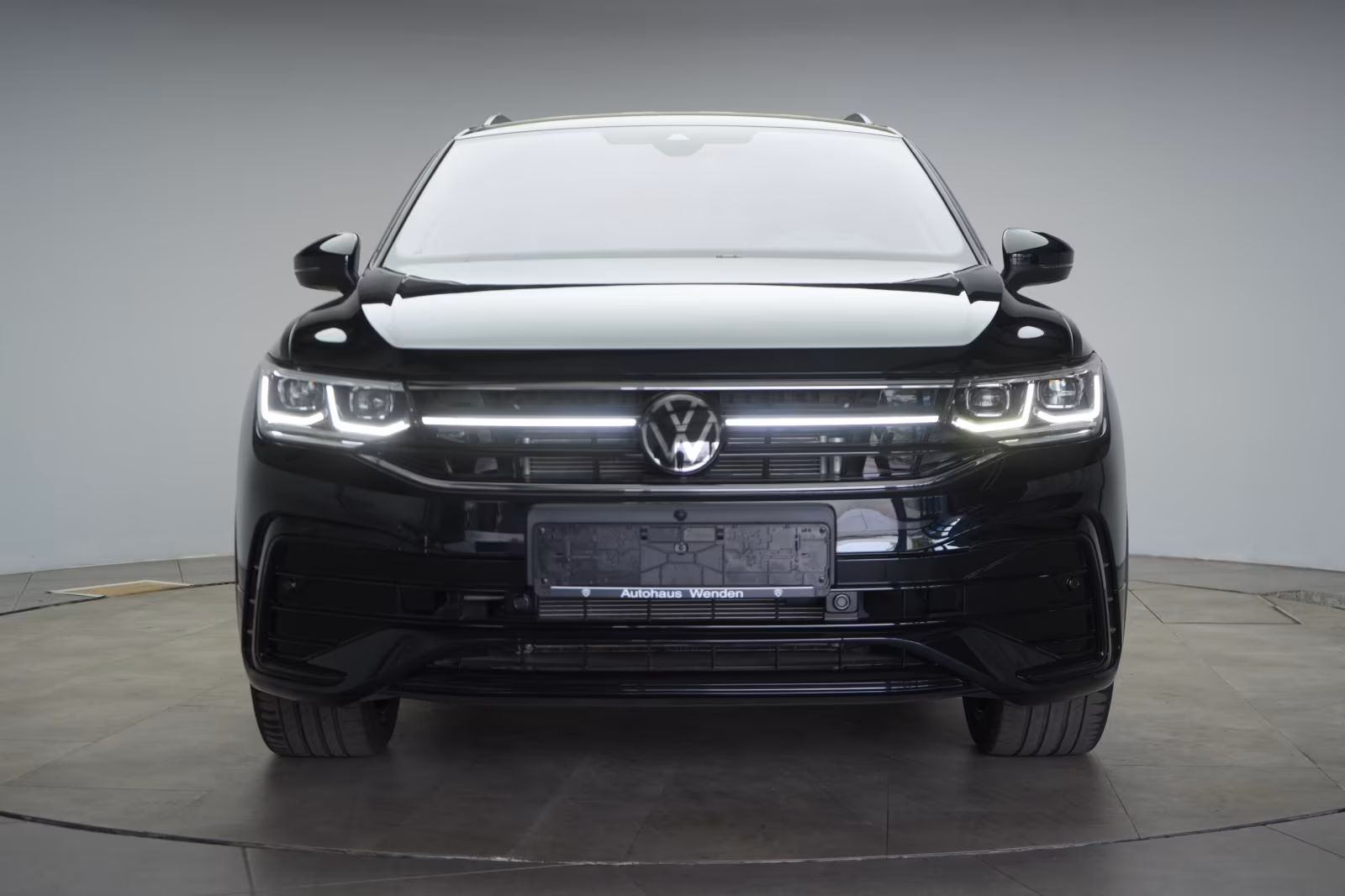 (B-249) Volkswagen Tiguan Allspace 2.0 TDI 4 Motion R line ACC/Kame - Image 2