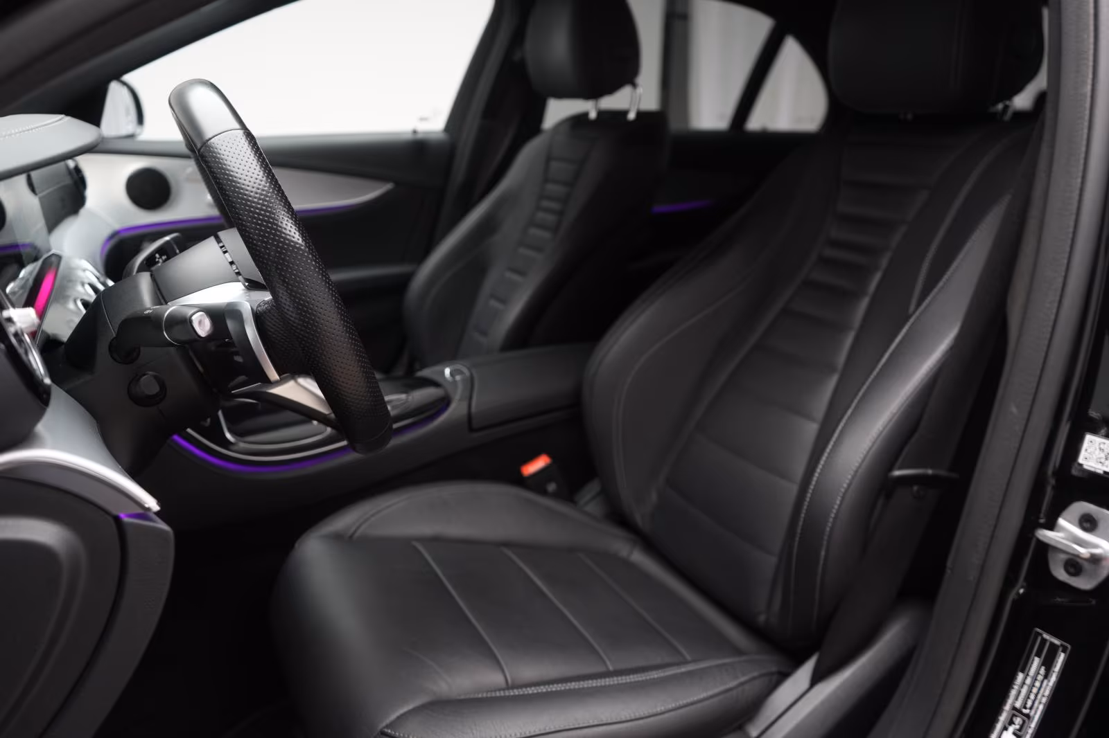 (B-329) Mercedes-Benz(Hybrid) E 300 de 9G-Tronic AMG Leder/Distronic/Kamera - Image 7