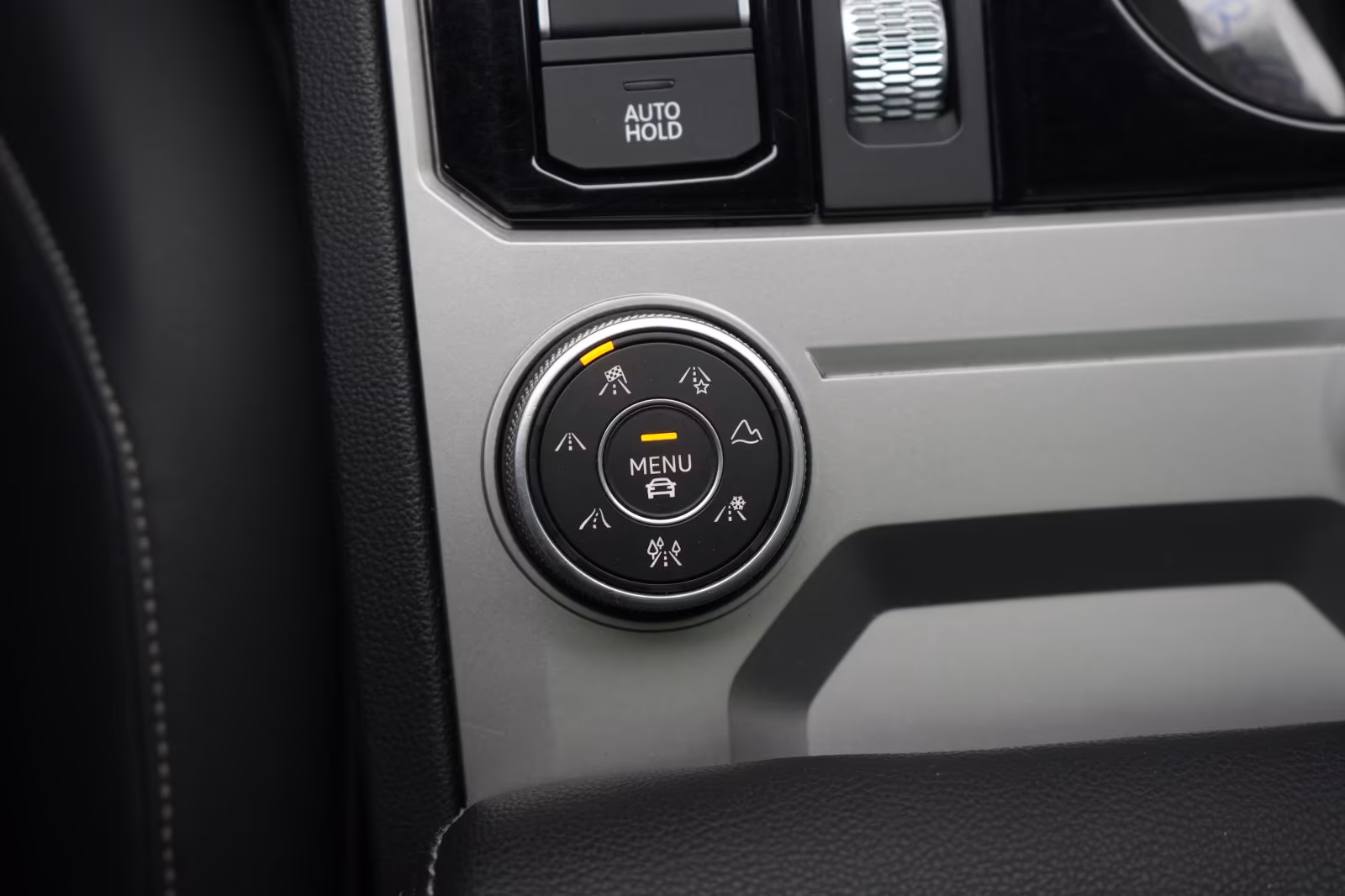 (B-603) Volkswagen Touareg 3.0 V6 TDI 4Motion R-Line Leder/ACC/Kame - Image 15