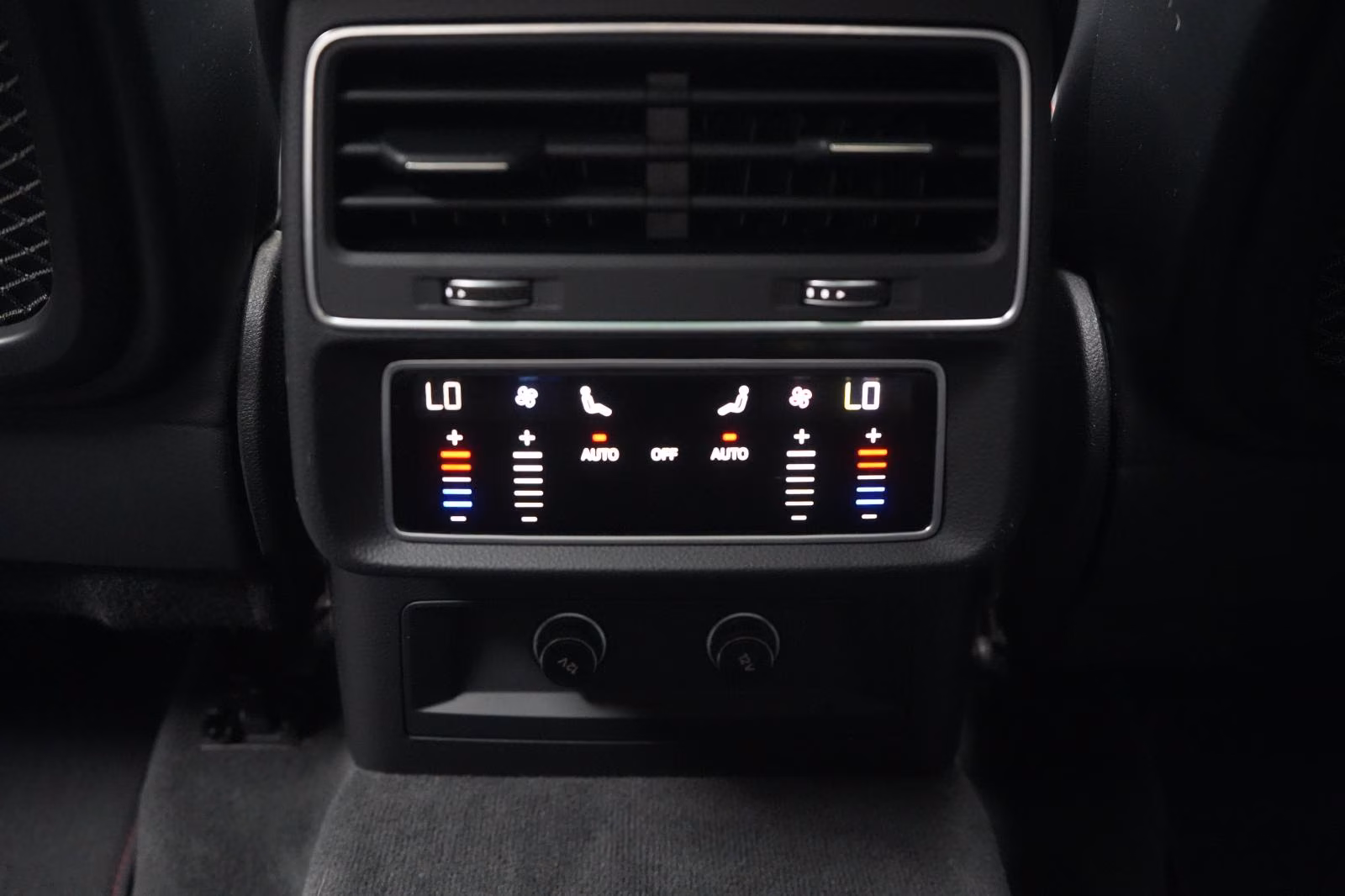 (B-608) Audi RSQ8 TFSI quattro tiptronic Leder/HUD/Pano/B&O/C - Image 16