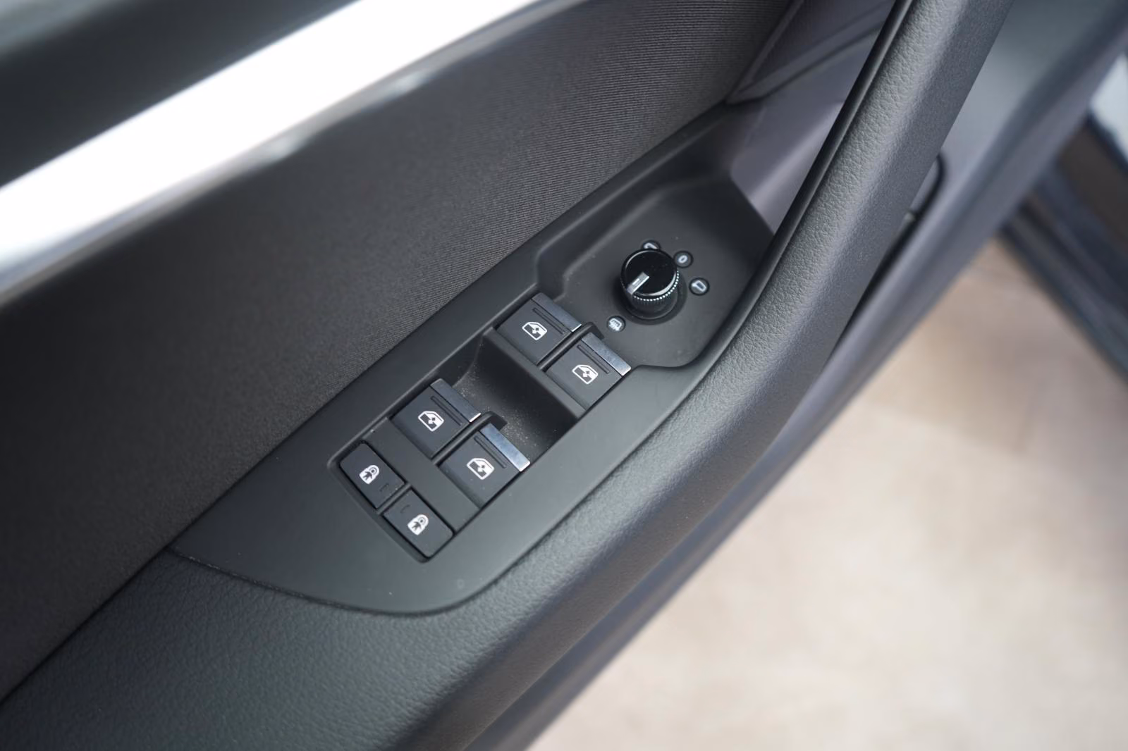 (B-496) Audi A6 40 TDI quattro Sport ACC/Kamera/Standhzg/Lane - Image 12