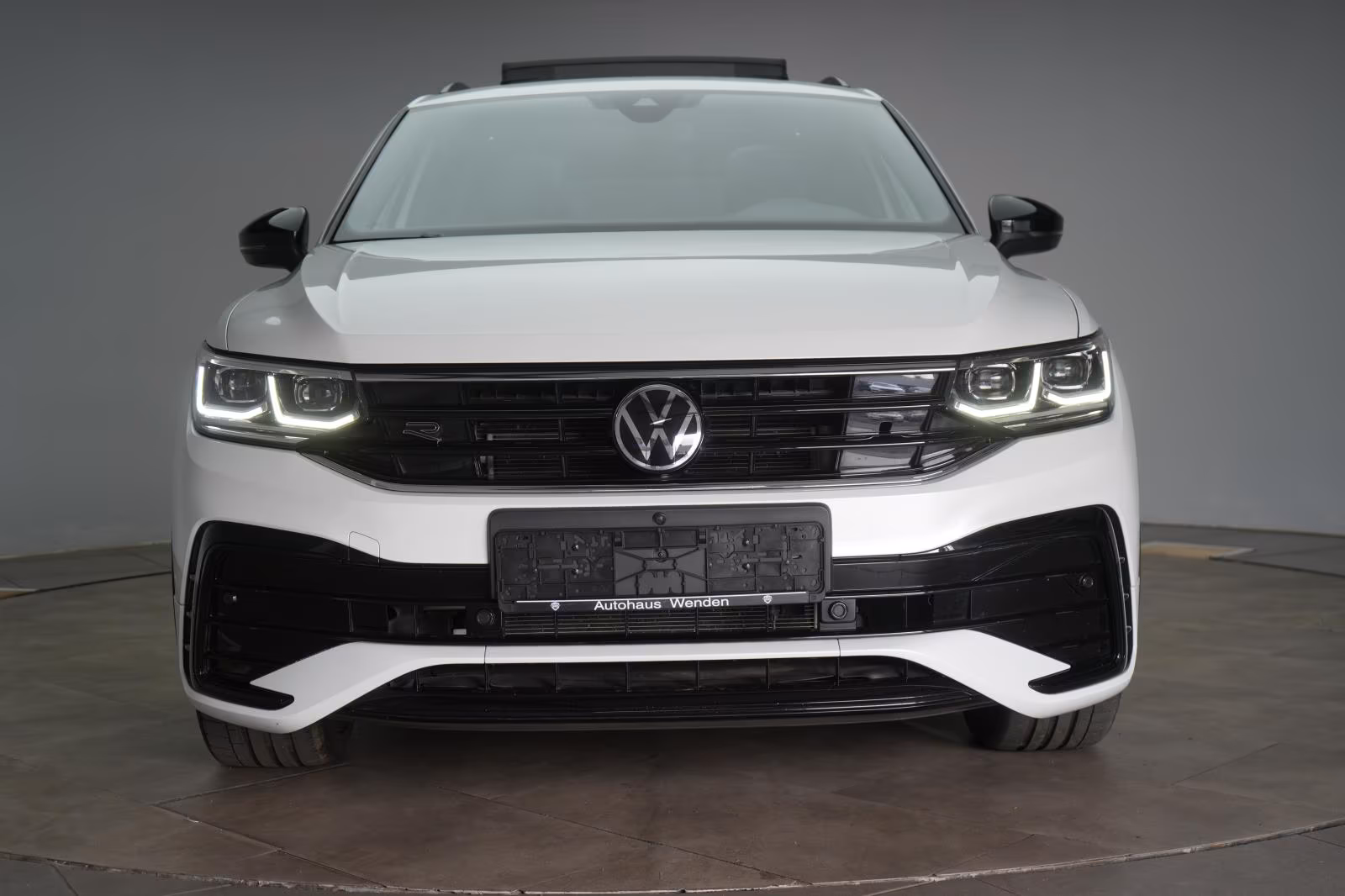 (B-147) Volkswagen(Hybrid) Tiguan 1.4 eHybrid DSG R-Line Leder/ACC/Pano/Kam - Image 2
