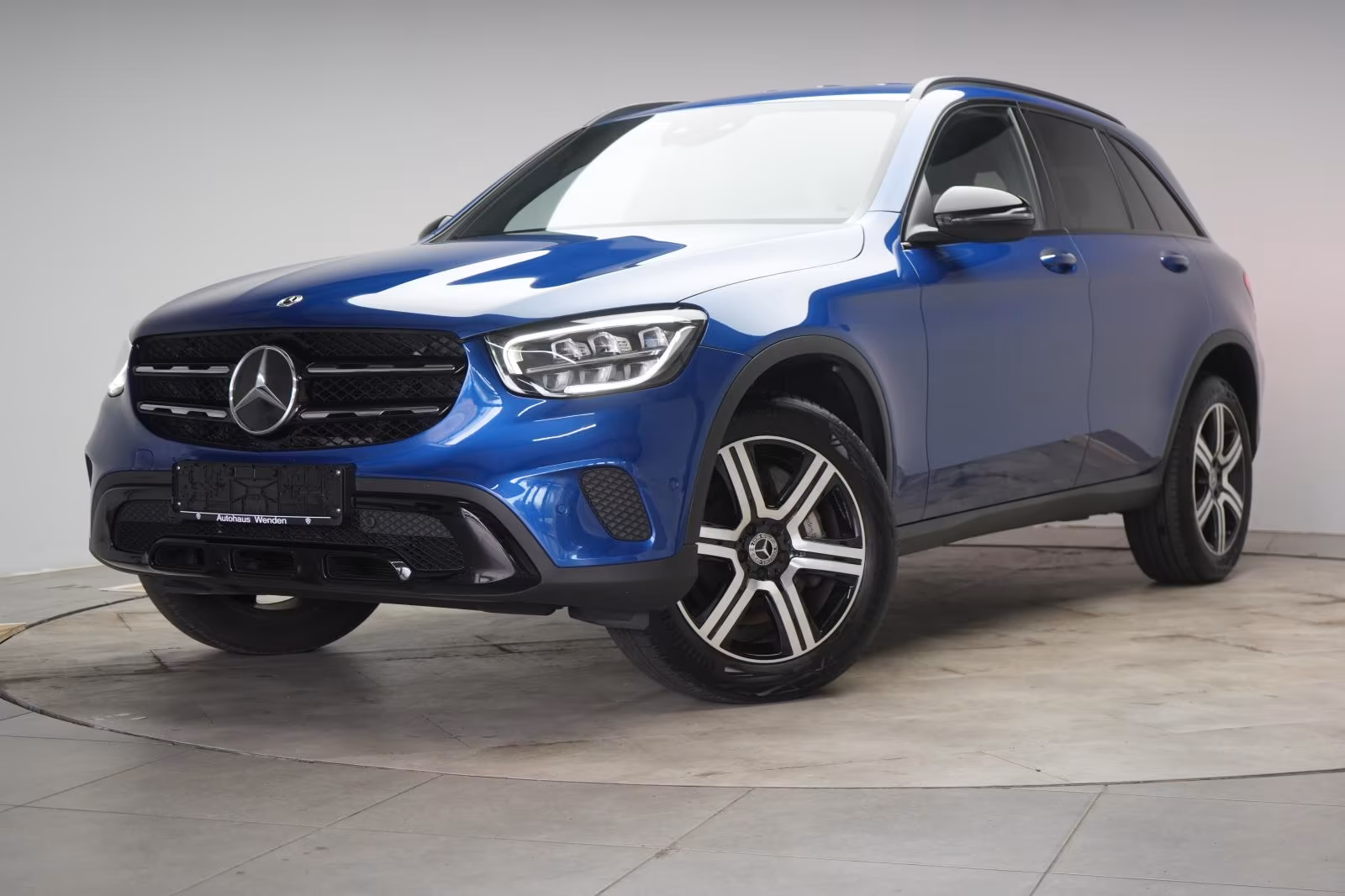 (B-230) Mercedes-Benz(Hybrid) GLC 300 de 4Matic 9G-Tronic Leder/Distronic/Ka - Image 3