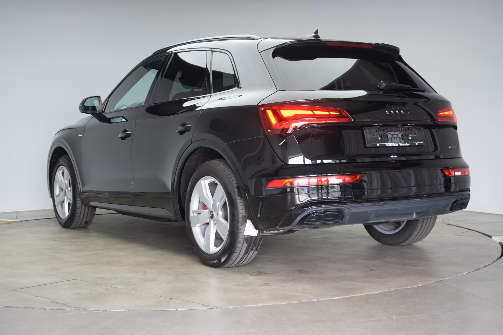 (B-168) Audi Q5 40 TDI quattro S tronic S line Temp/Kamera/Vi - Image 4