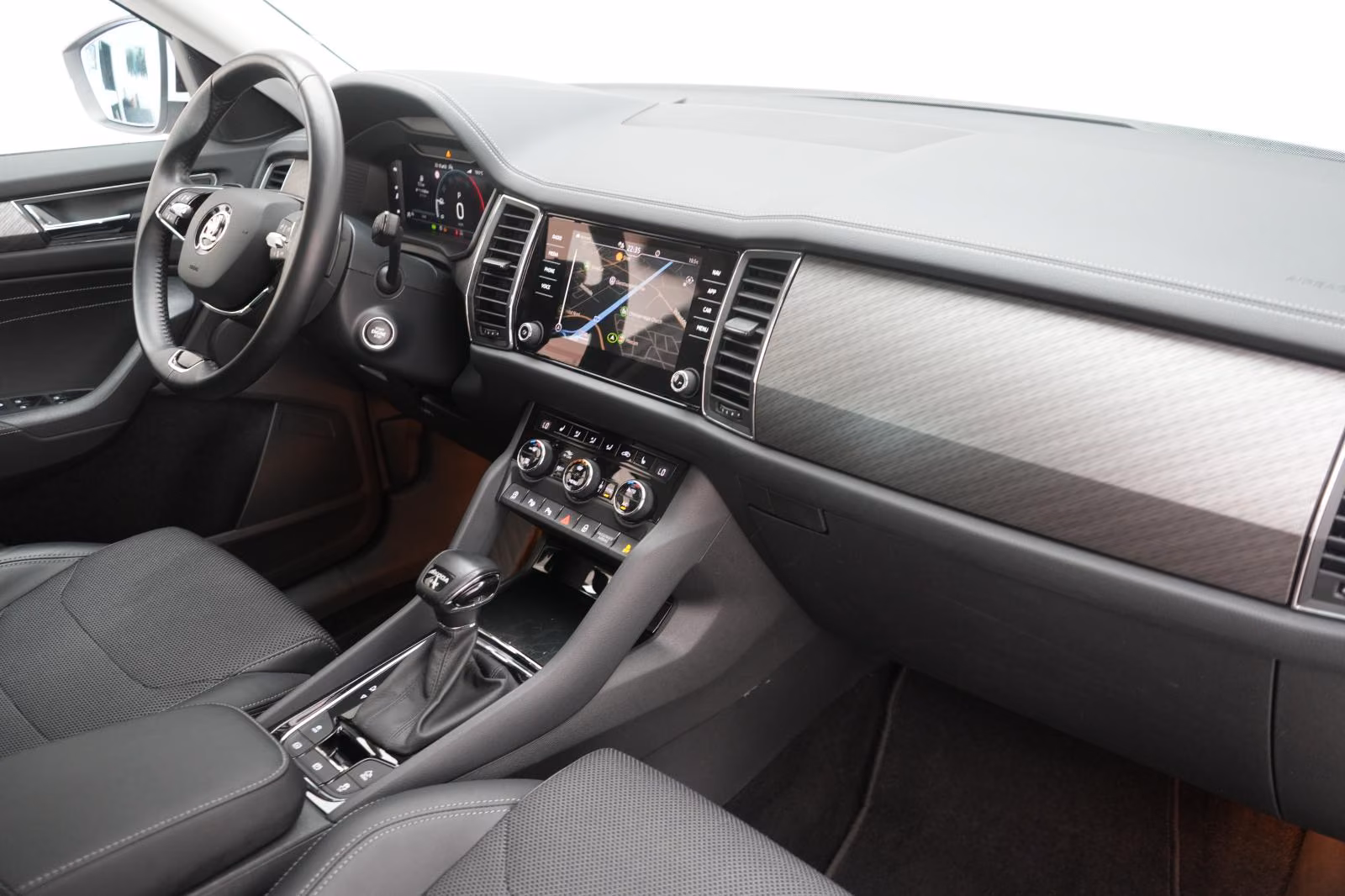 (B-178) Skoda Kodiaq 2.0 TDI 4x4 DSG Style ACC/Virtual/Memory/ - Image 10