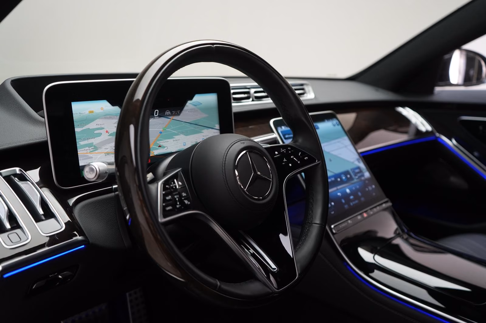 (B-167) Mercedes-Benz S 500 4Matic L AMG Leder/HUD/Burmester/Lift/L - Image 7