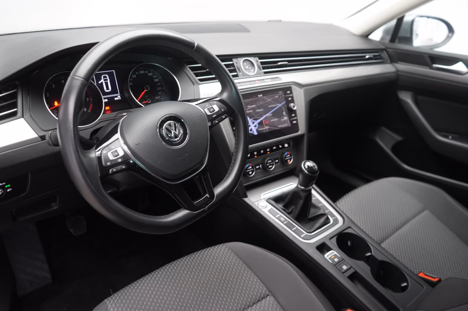 (B-036) Volkswagen Passat Variant 1.5 TSI Comfortline Navi/Temp/Shz - Image 7