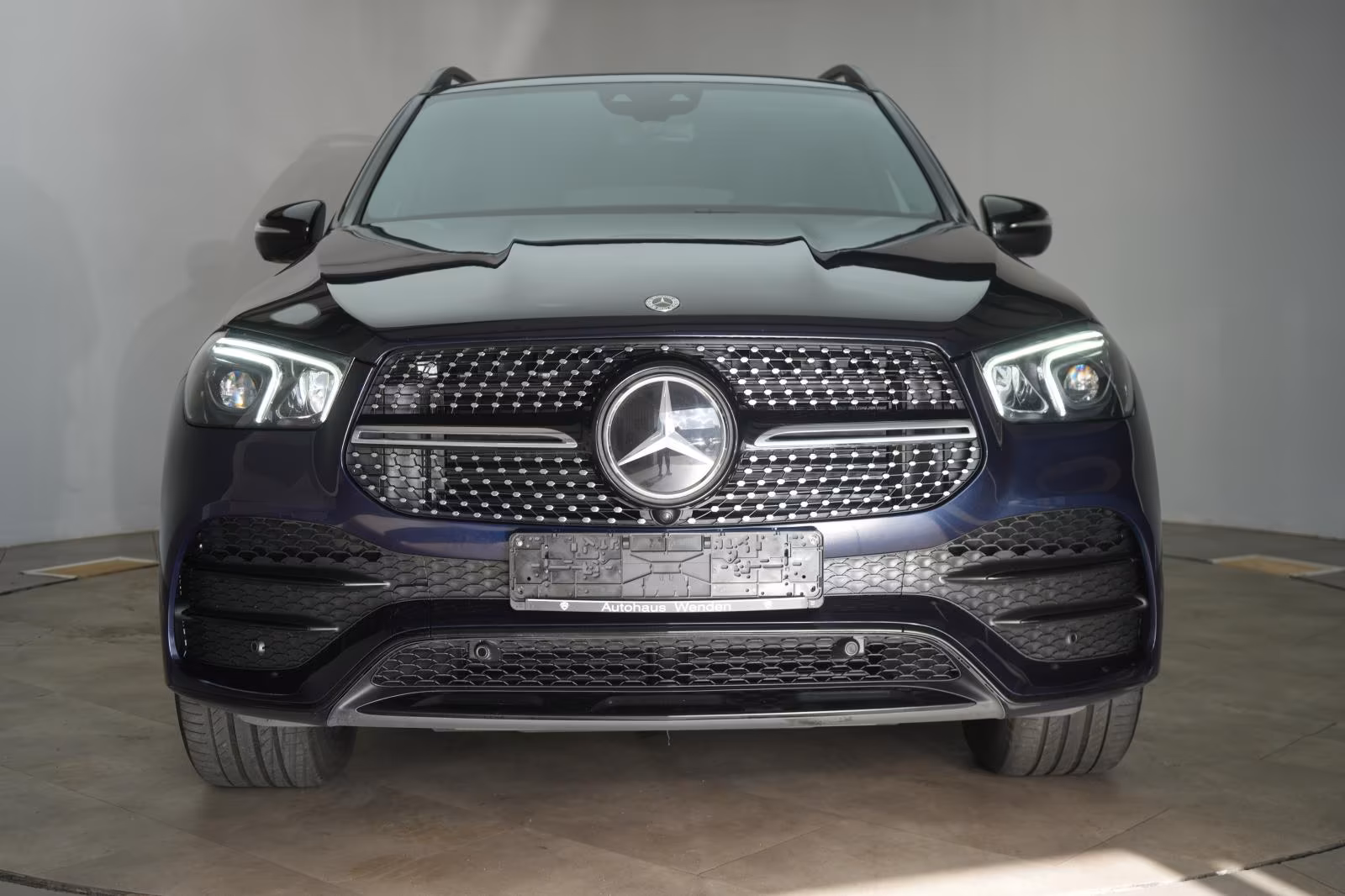(B-392) Mercedes-Benz(Hybrid) GLE 350 de 4Matic 9G-Tronic AMG Distronic/Softcl  - Image 2