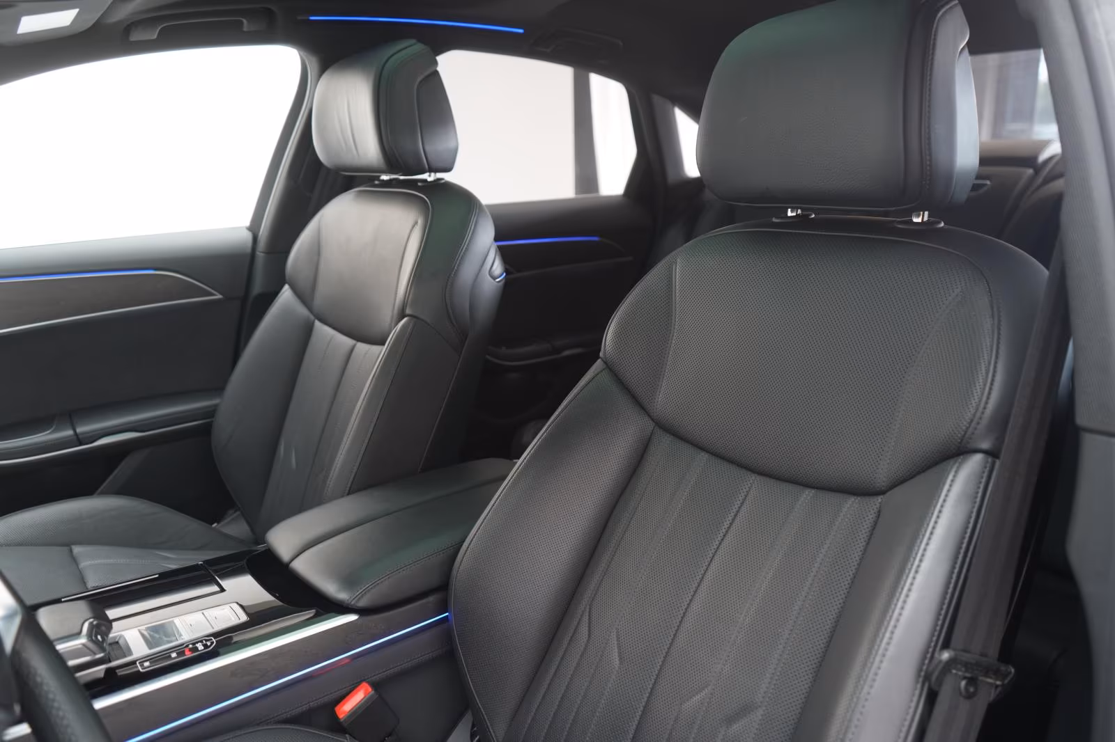 (B-407) Audi A8(Hybrid) 55 TFSI quattro tiptronic Leder/ACC/HUD/Pano/ - Image 7