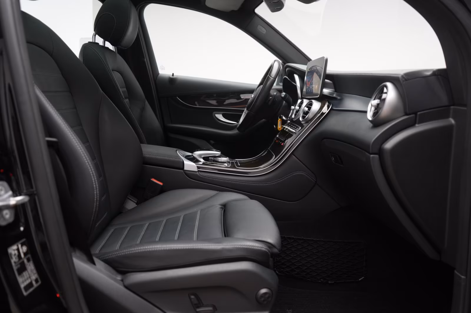 (B-788)Mercedes-Benz GLC 300 4Matic 9G-Tronic Exclusive Leder/Temp/Ka - Image 9