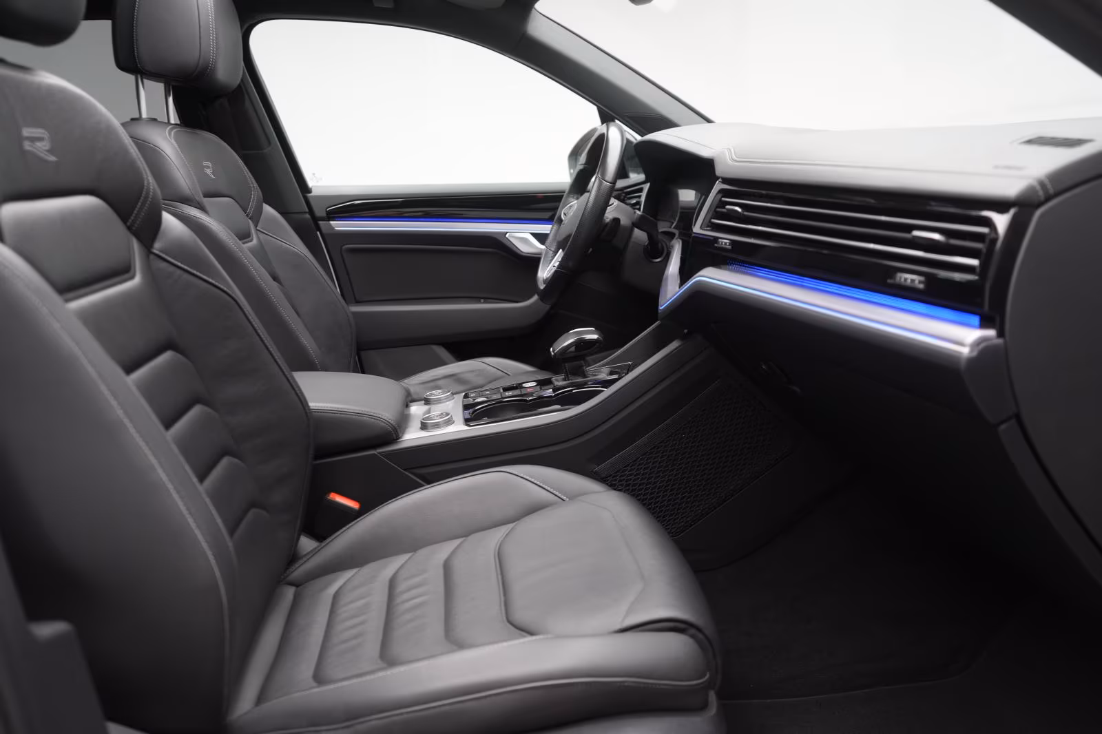 (B-603) Volkswagen Touareg 3.0 V6 TDI 4Motion R-Line Leder/ACC/Kame - Image 9