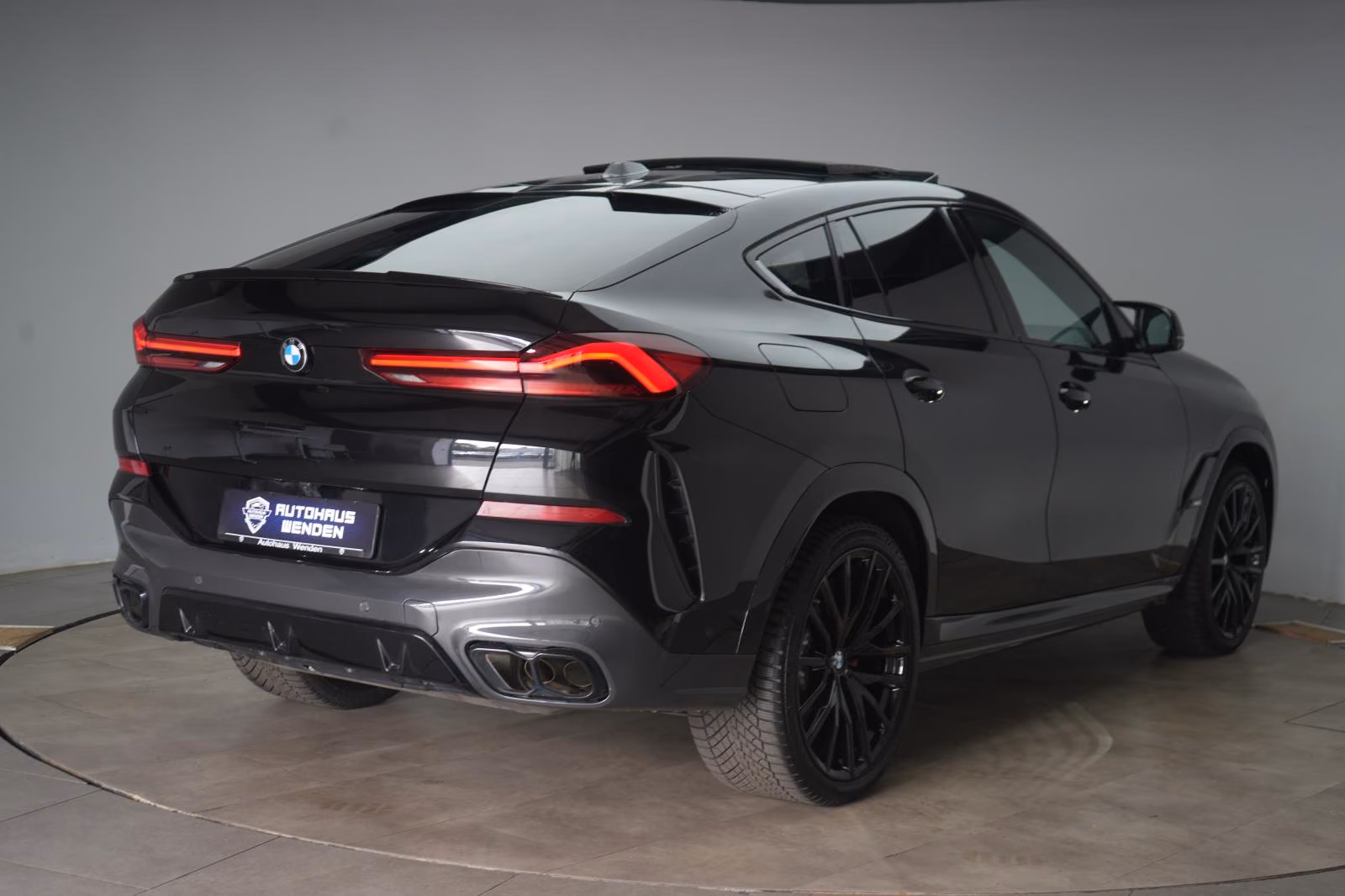 (B-006) BMW X6 M60 i xDrive Leder/HUD/SkyLounge/H&K/360Kamer - Image 5
