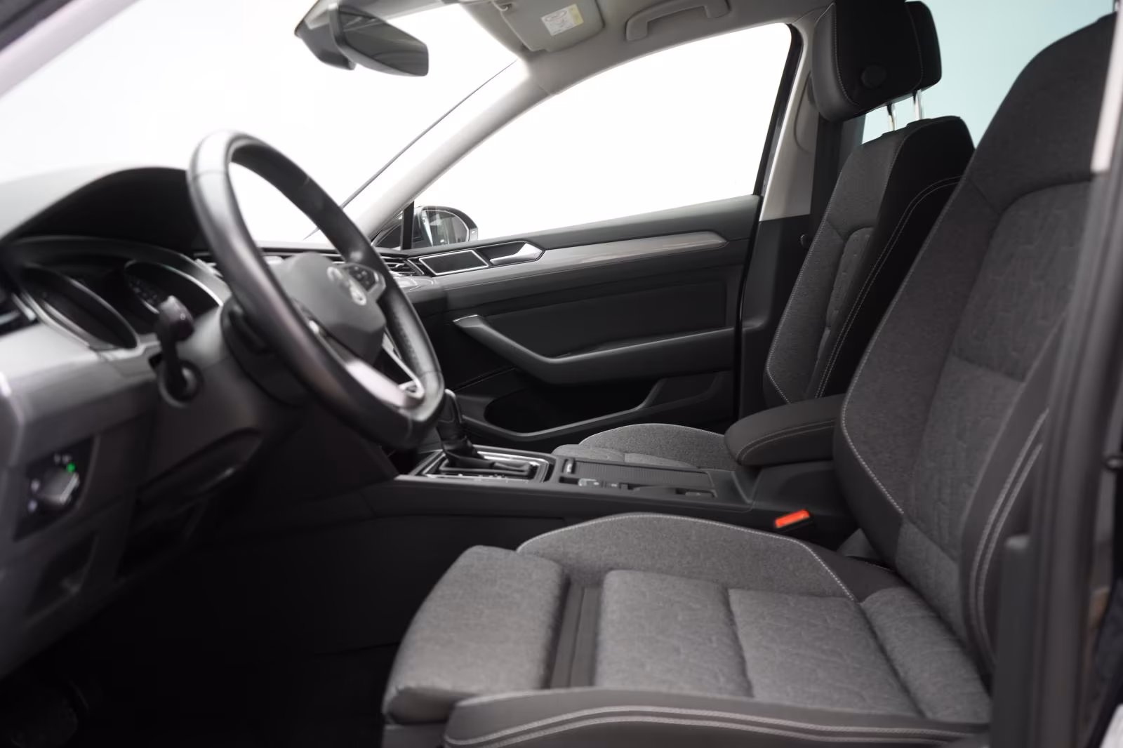 (B-042) Volkswagen Passat 2.0 TDI DSG Business ACC/Kamera/Lane/Side - Image 6