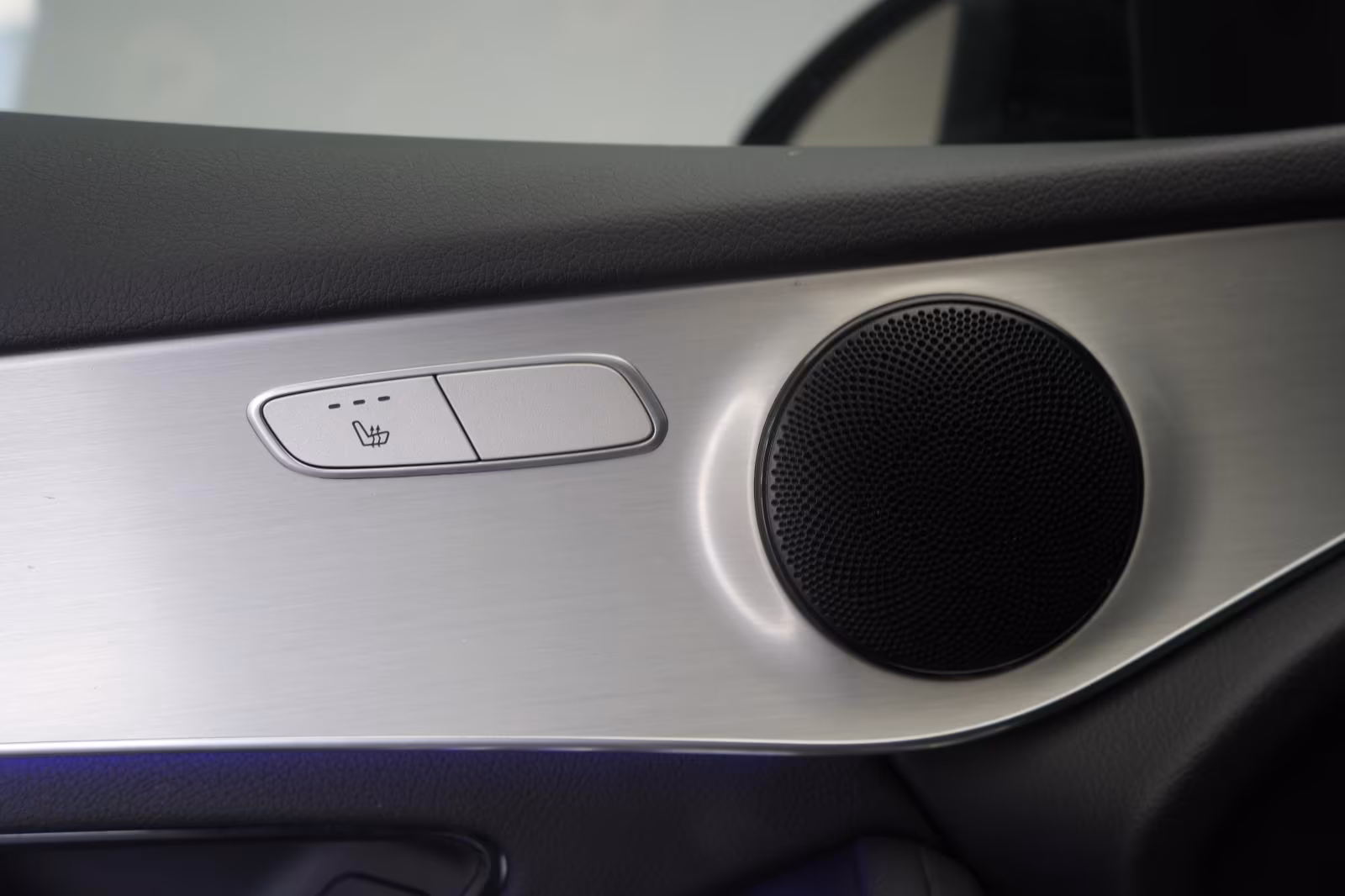 (B-482) Mercedes-Benz(Hybrid) GLC 300 de 4Matic 9G-Tronic Temp/Kamera/HUD - Image 18
