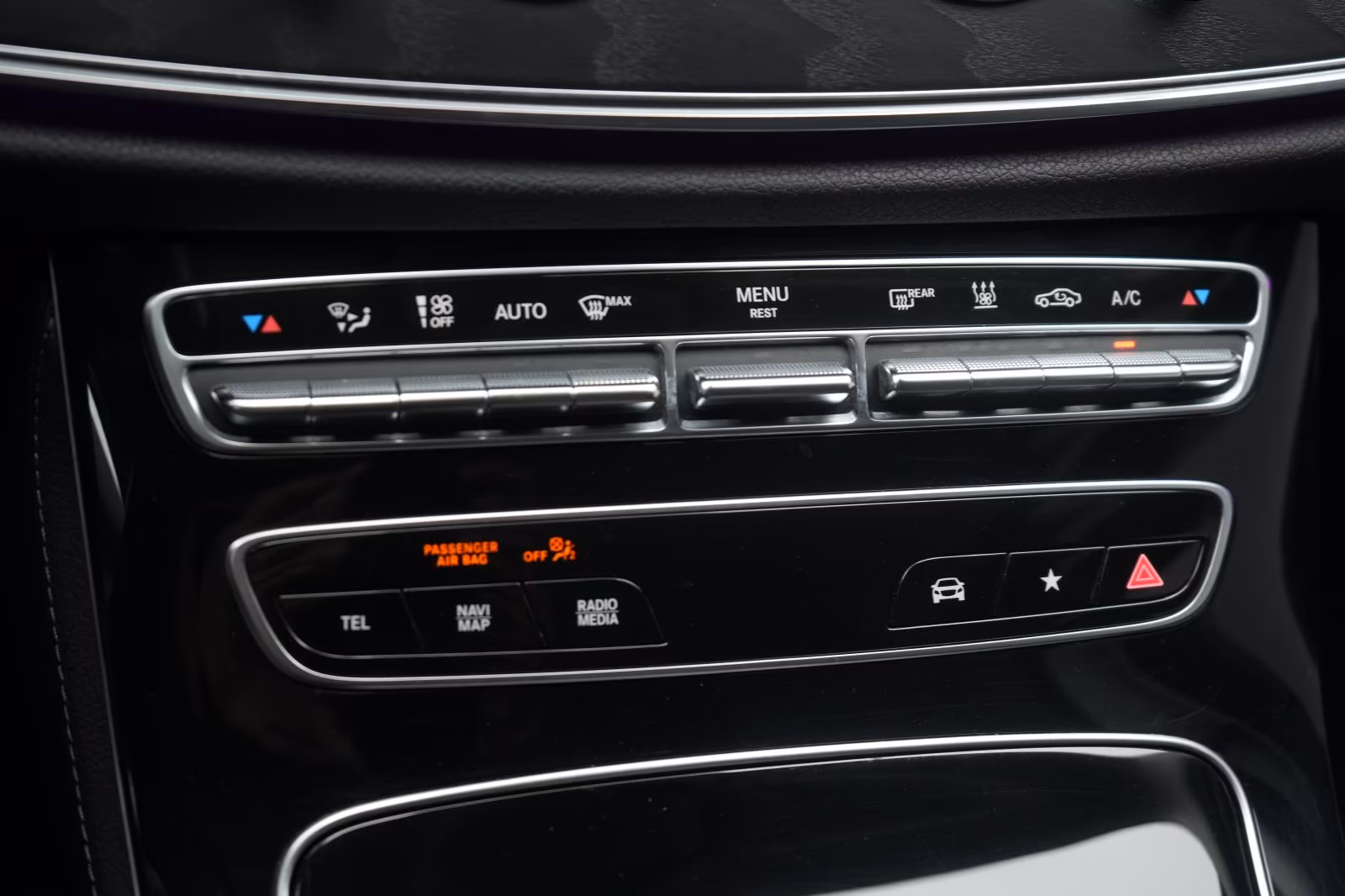 (B-772) Mercedes-Benz E 220 d 9G-Tronic Avantgarde CarPlay/Distronic/B - Image 14