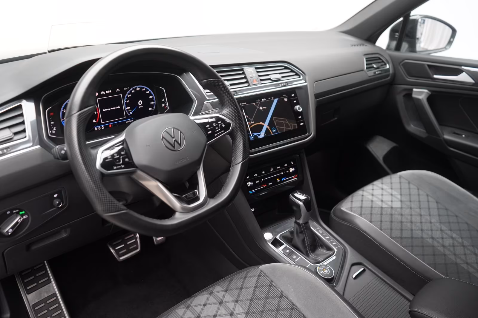 (B-606) Volkswagen Tiguan Allspace 2.0 TSI 4Motion DSG R-Line ACC/K - Image 8