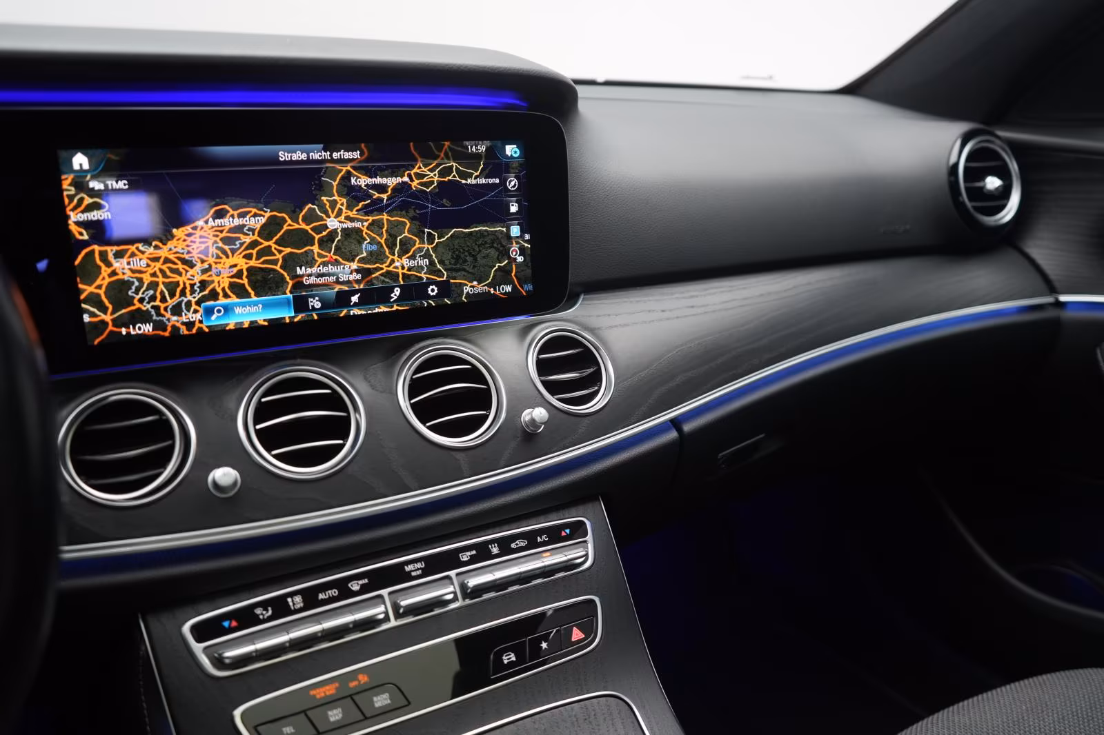 (B-711) Mercedes-Benz(Hybrid) E 300 de 9G-Tronic AMG Distronic/Kamera/Pano/Bur - Image 22