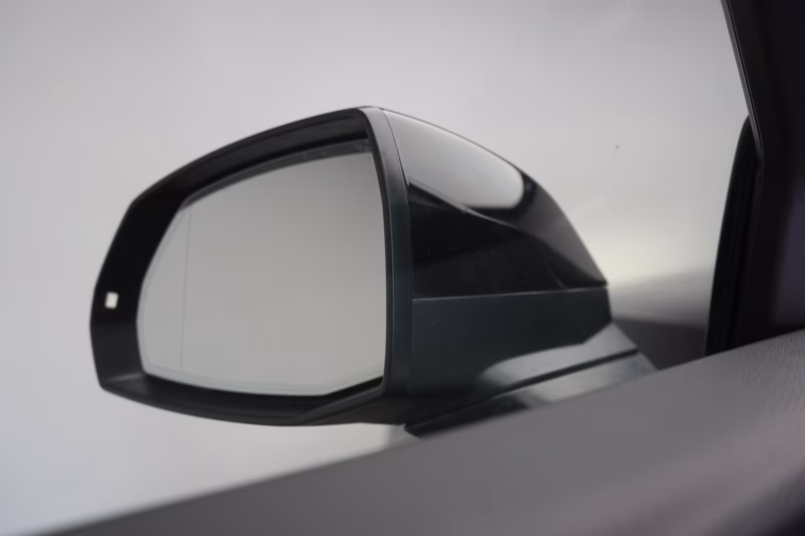 (B-356) Audi Q5 40 TDI quattro S tronic Temp/Virtual/AHK/LED - Image 21