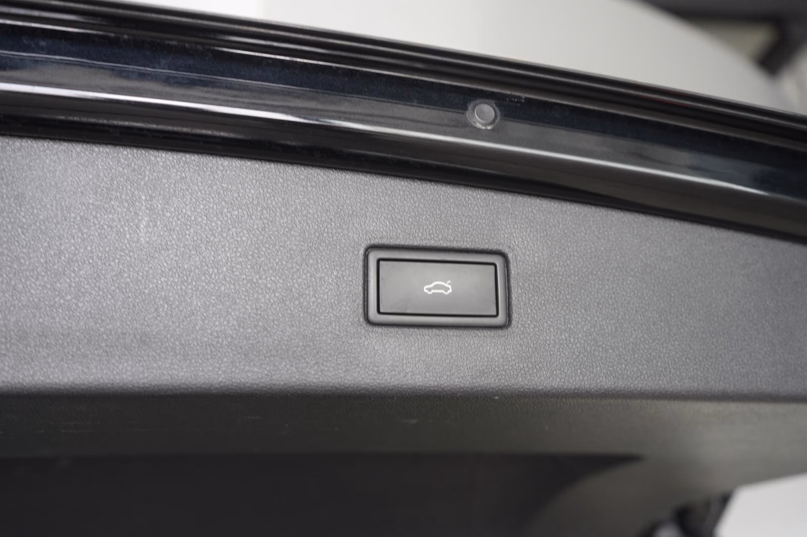 (B-288) Volkswagen Tiguan Allspace 2.0 TDI 4Motion Elegance STHZ/Pa - Image 25