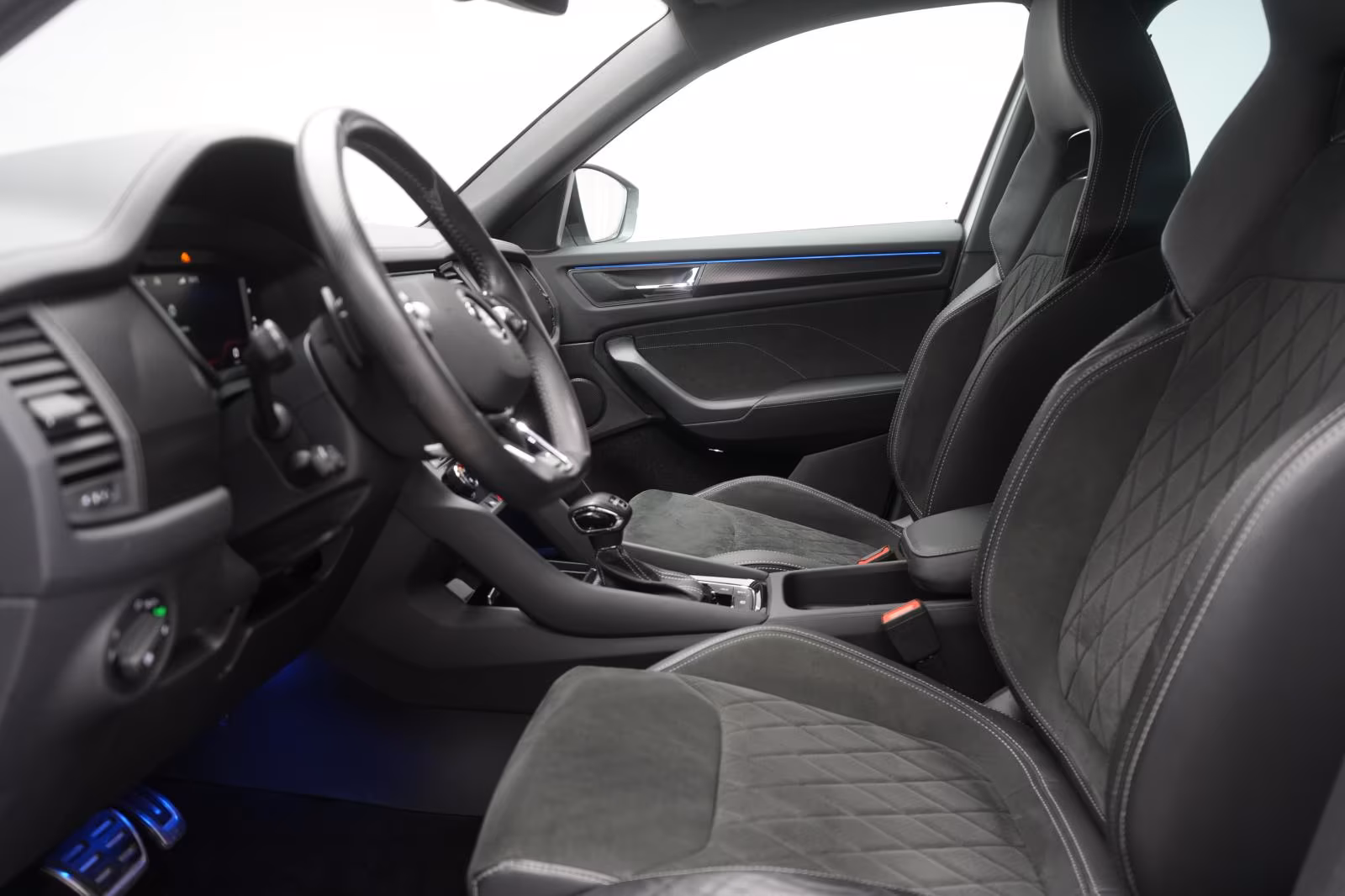 (B-117) Skoda Kodiaq 2.0 TDI 4x4 Sportline DSG ACC/Kamera/Virt - Image 6