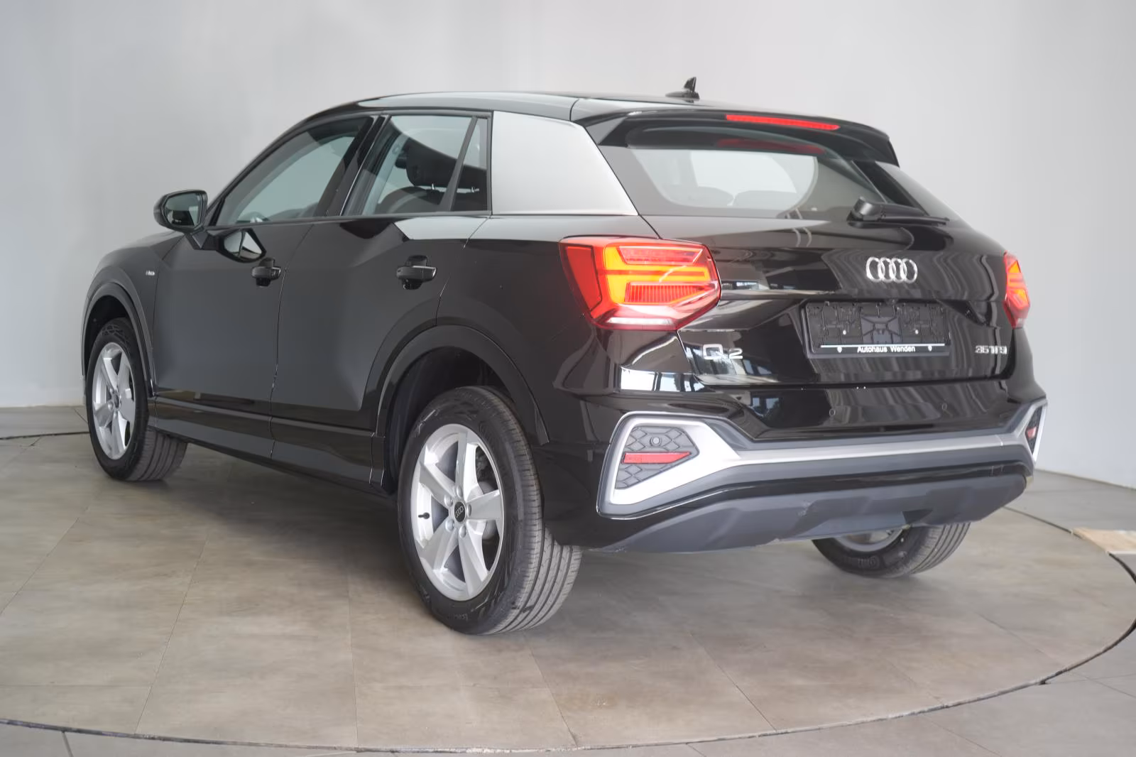 (B-430) Audi Q2 35 TFSI S tronic S line ACC/Kamera/Matrix/Lan - Image 4