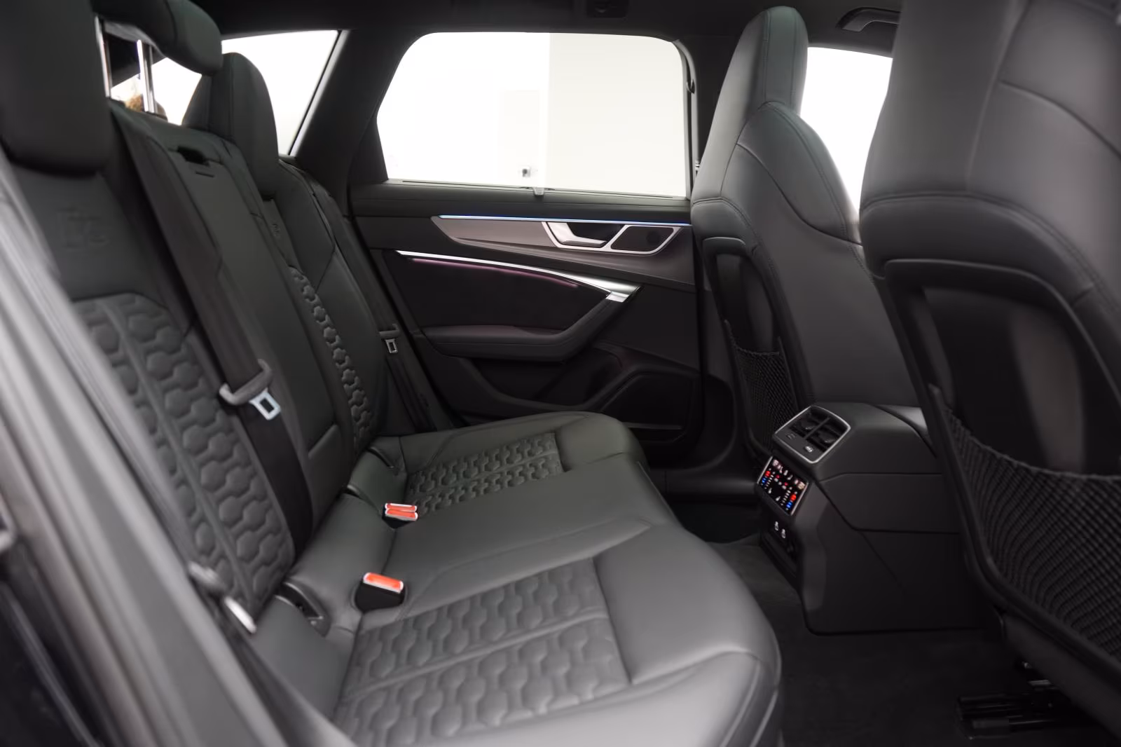 (B-455) Audi RS6 4.0 TFSI quattro B&O/Pano/HUD/Allradlenkung/ - Image 11