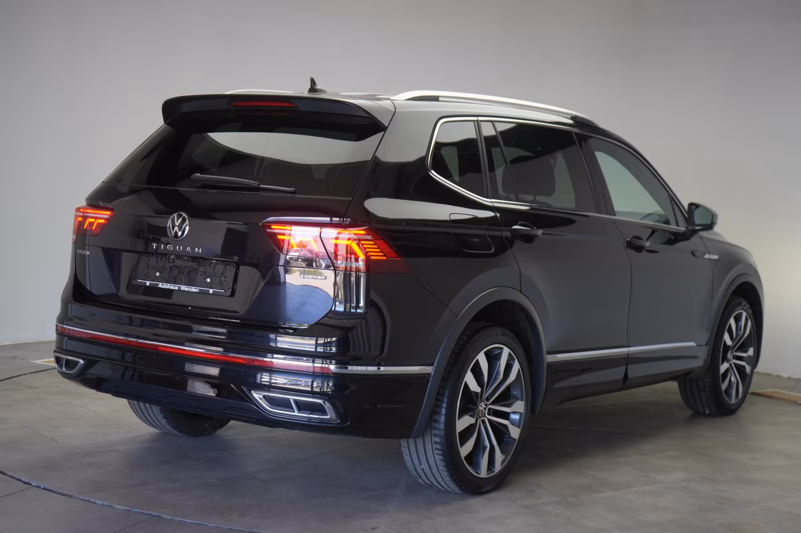 (B-321) Volkswagen Tiguan Allspace 2.0 TDI 4Motion R line ACC/Kamer - Image 5