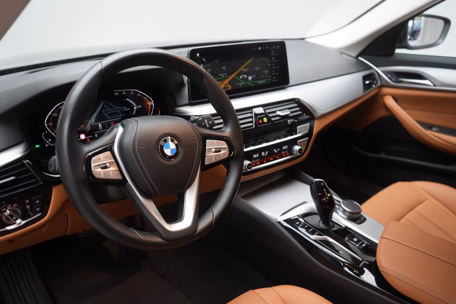 (B-610) BMW 520 i Touring Leder/ACC/Kamera/HUD/Carplay - Image 7