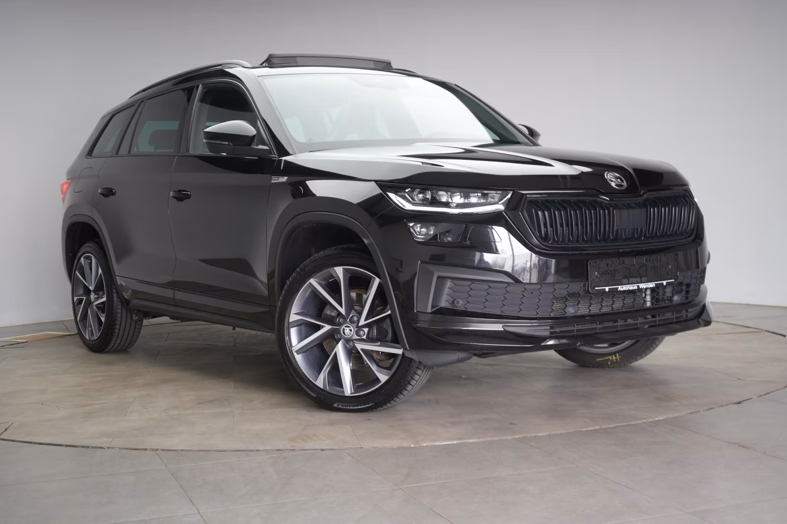 (B-611) Skoda Kodiaq 2.0 TDI Sportline ACC/Kamera/Canton/Pano/ - Image 1