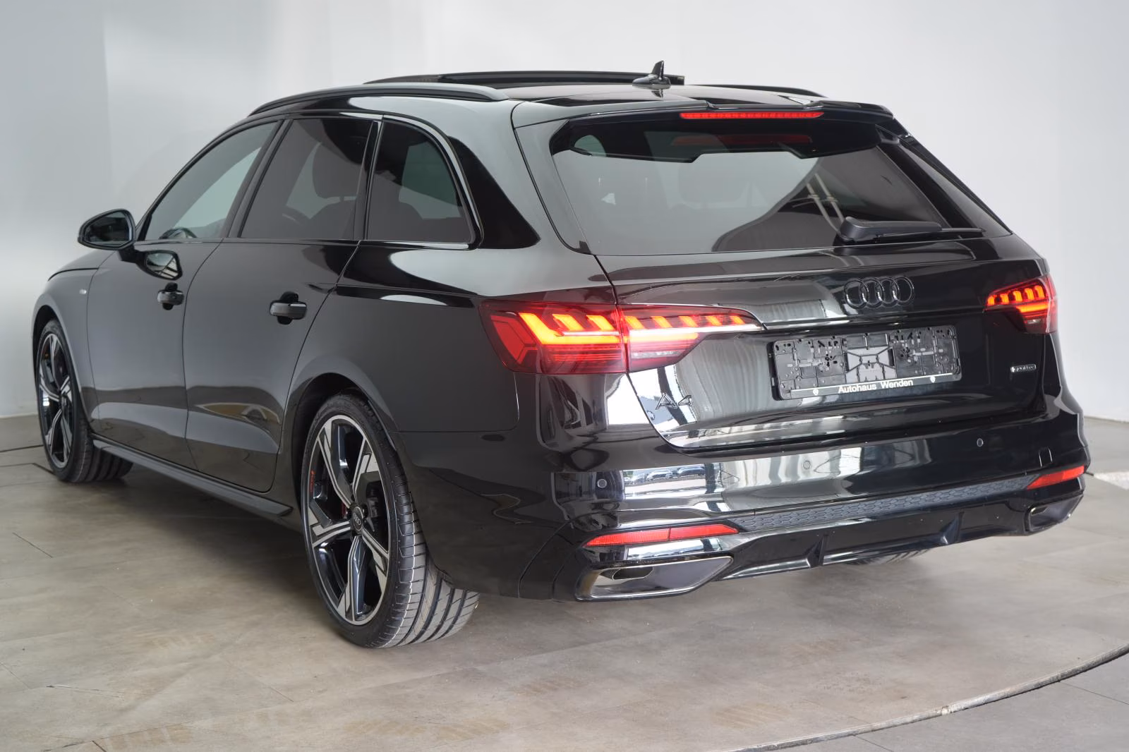 (B-730) Audi A4 45 TFSI quattro S tronic S line ACC/Virtual/P - Image 3