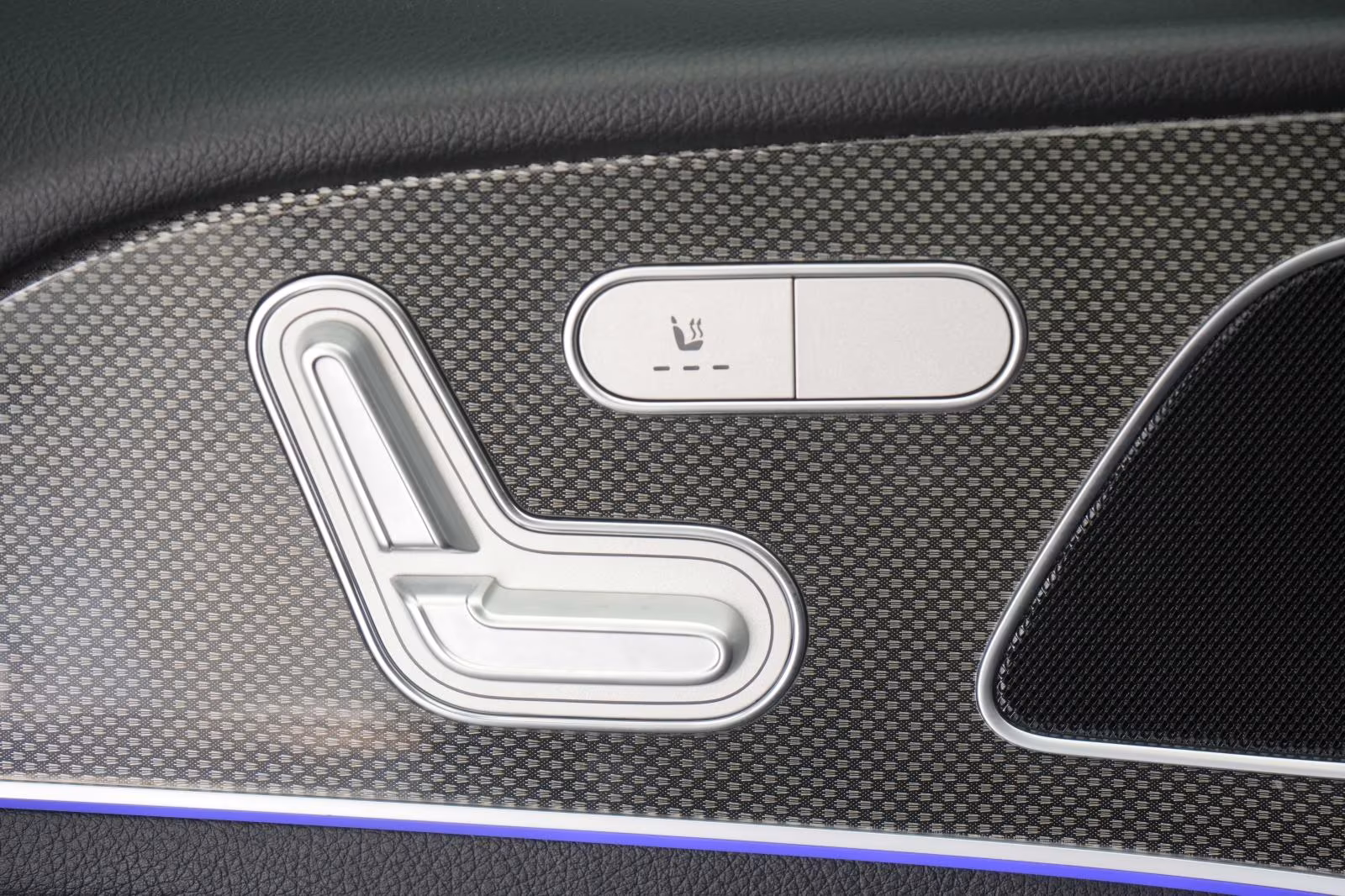 (B-137) Mercedes-Benz(Hybrid) GLE 350 de 4Matic 9G-Tronic AMG Distronic/Kam - Image 14