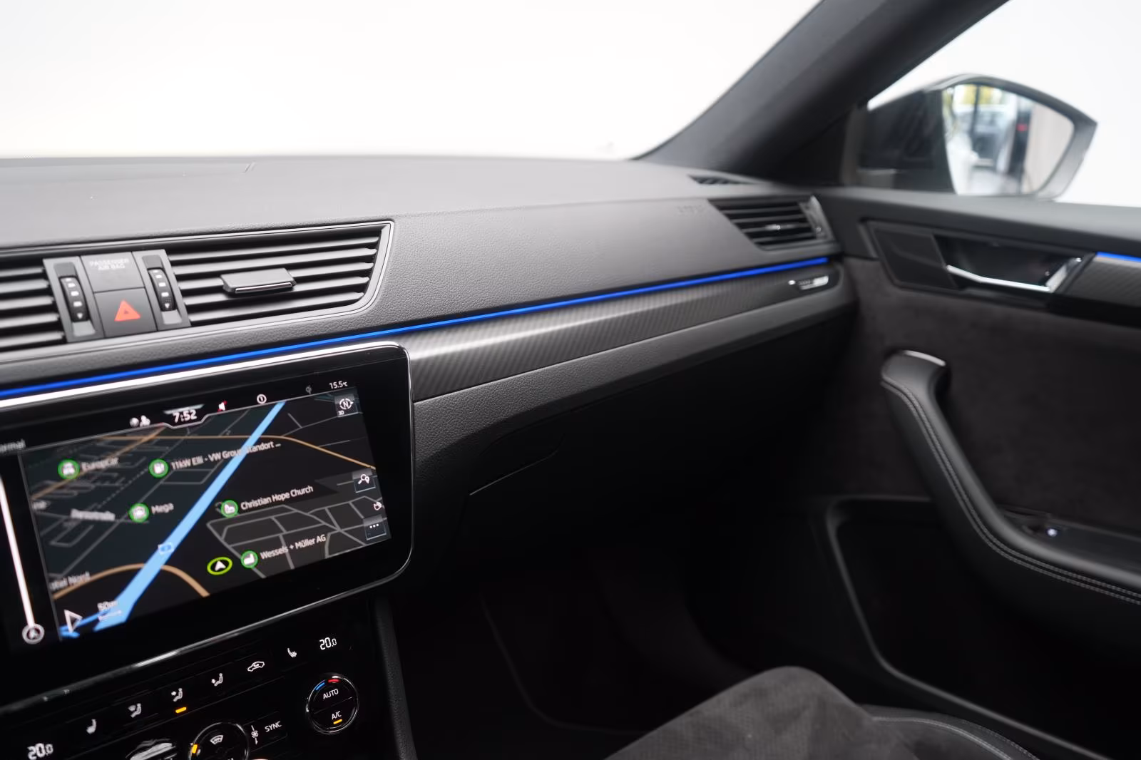 (B-357) Skoda Superb 2.0 TDI Sportline ACC/Kamera/Virtual/Pano - Image 14