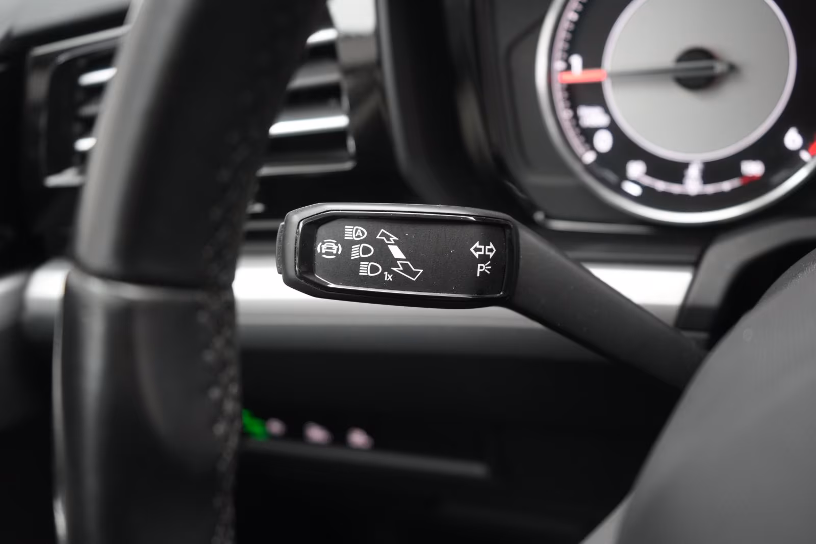 (B-390) Volkswagen Touareg 3.0 V6 TDI 4Motion ACC/Kamera/AHK/Lane/ - Image 12