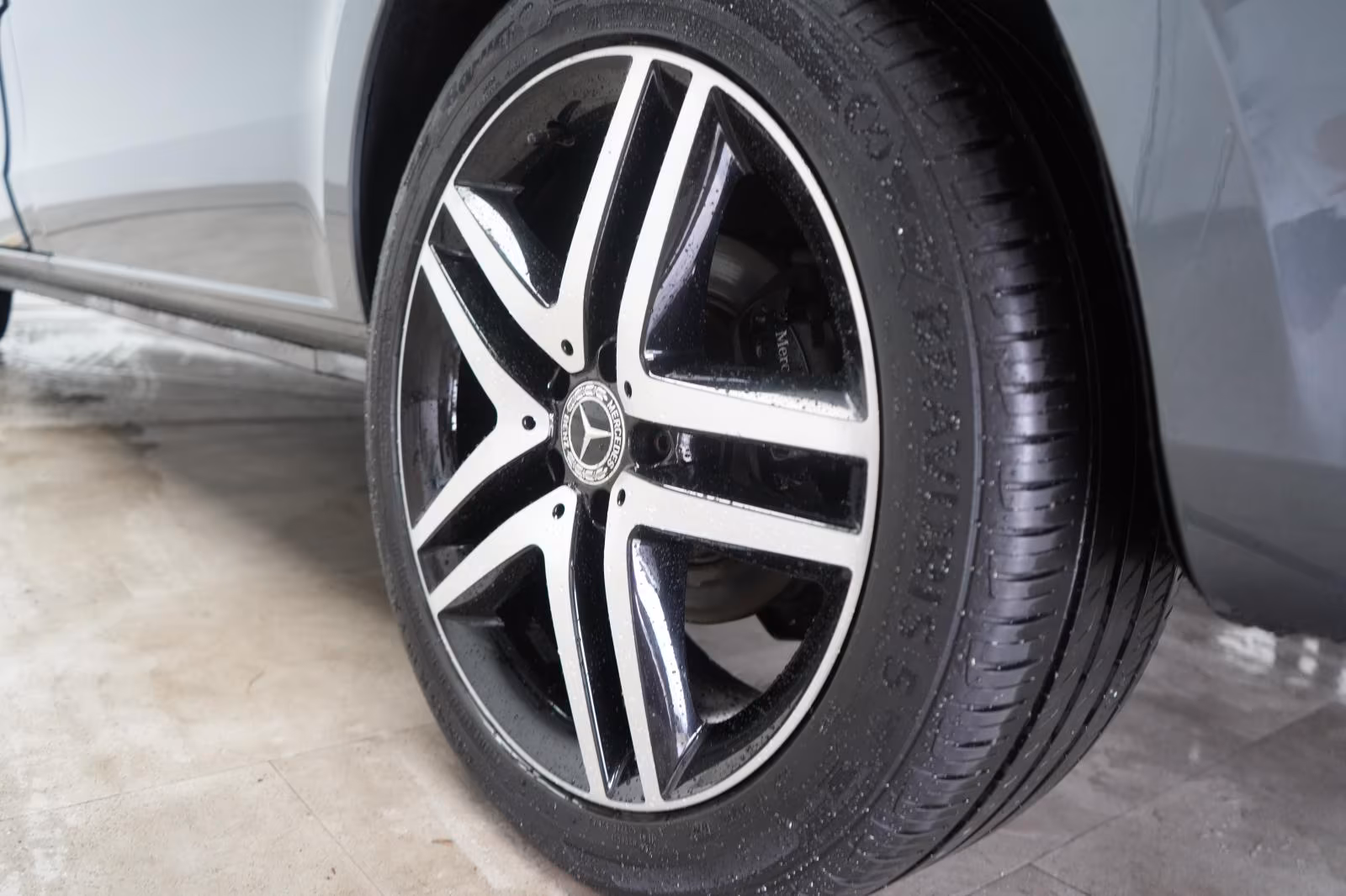 (B-026) Mercedes-Benz V 300 d kompakt 9G-Tronic Edition Temp/Kamera - Image 13