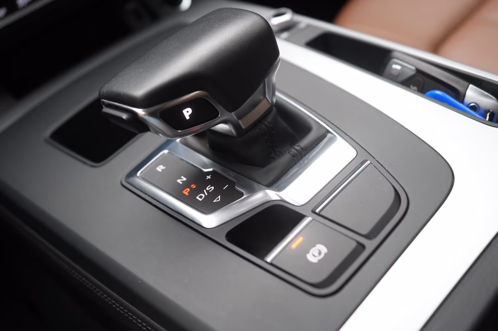 (B-022) Audi Q5(Hybrid) 50 TFSIe Sportback quattro S tronic advanced - Image 14