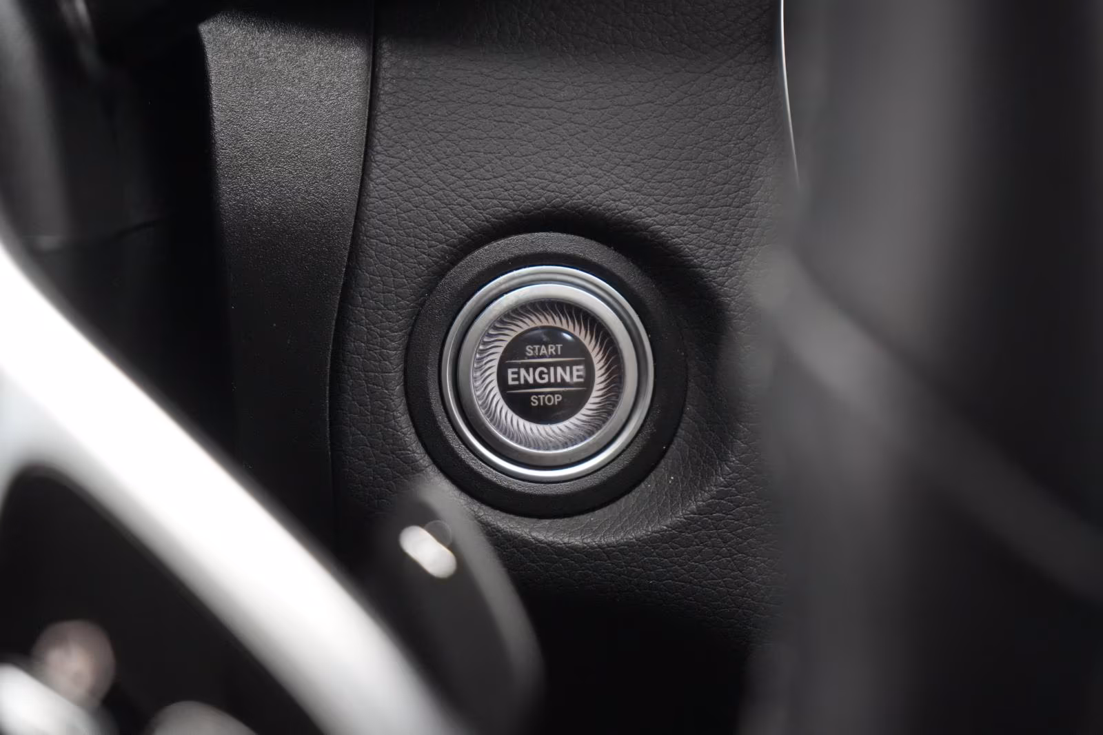 (B-702) Mercedes-Benz GLC 300 de 4Matic 9G-Tronic Temp/360Kamera/Carpl - Image 16