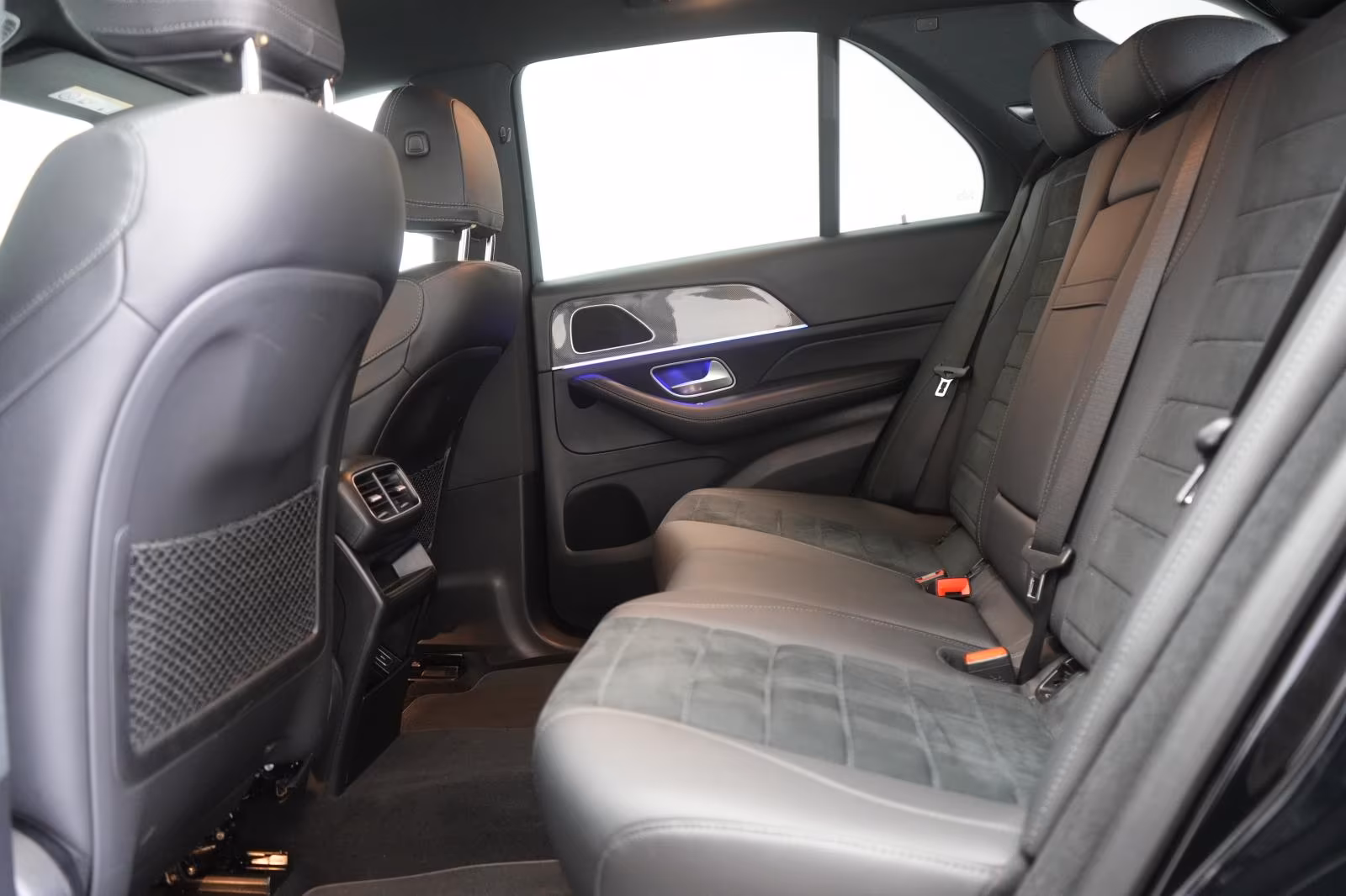 (B-137) Mercedes-Benz(Hybrid) GLE 350 de 4Matic 9G-Tronic AMG Distronic/Kam - Image 9