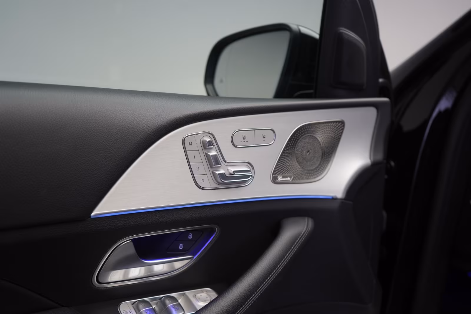 (B-018) Mercedes-Benz GLE 300 d 4Matic 9G-Tronic AMG Line - Image 13