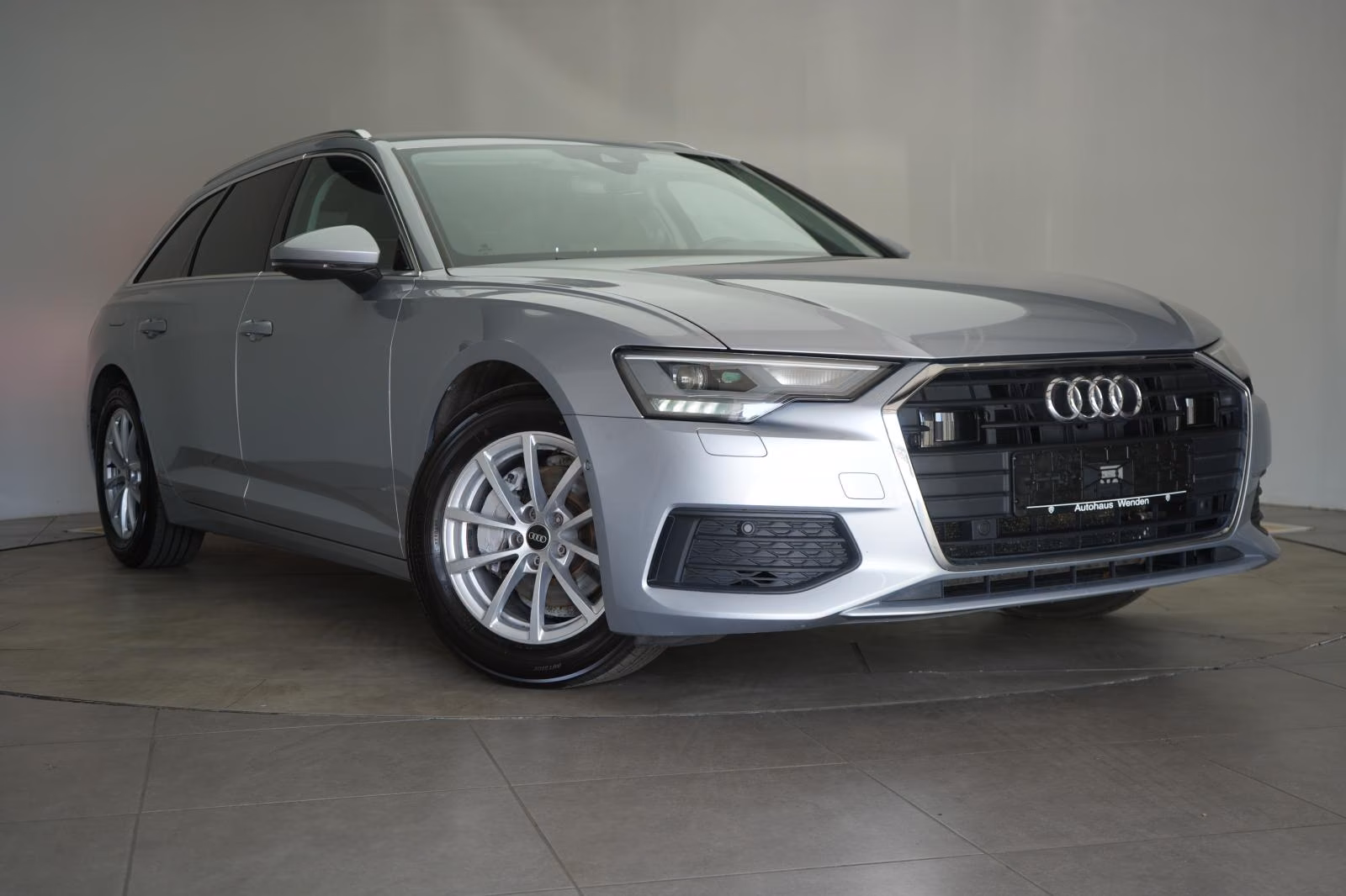 (B-466) Audi A6 Avant 40 TDI S tronic Navi/ACC/Lane/AHK - Image 1