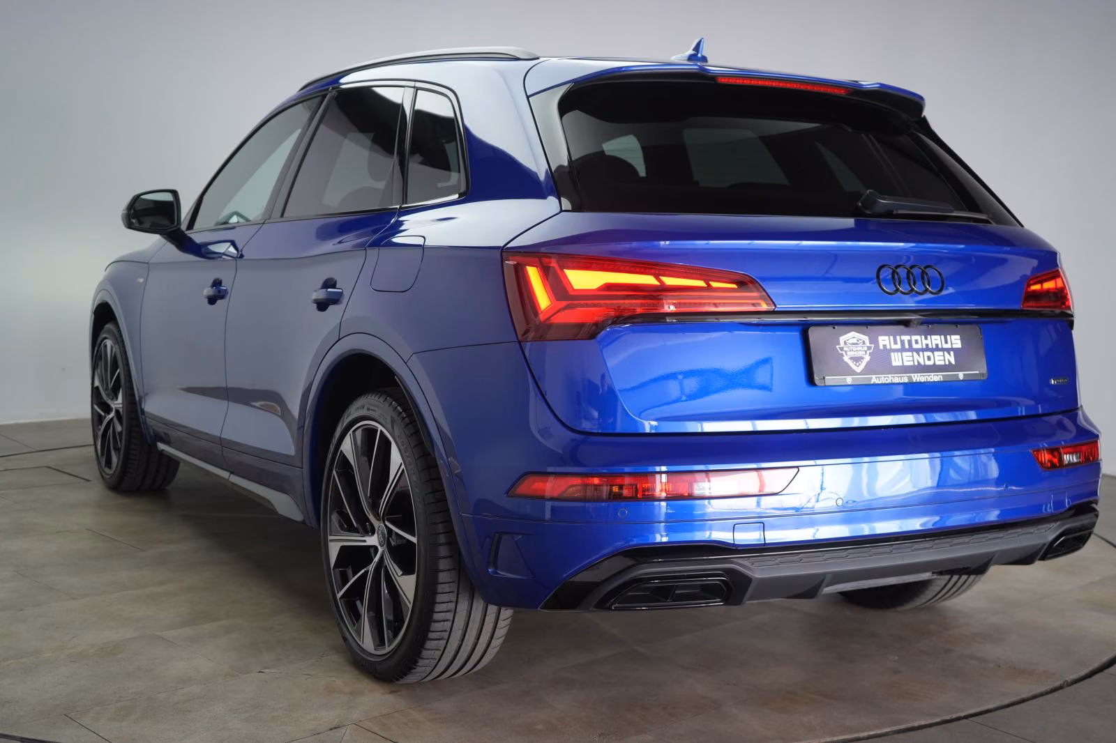 (B-715) Audi(Hybrid) Q5 55 TFSIe quattro S line HUD/Leder/Kamera/Memo - Image 4