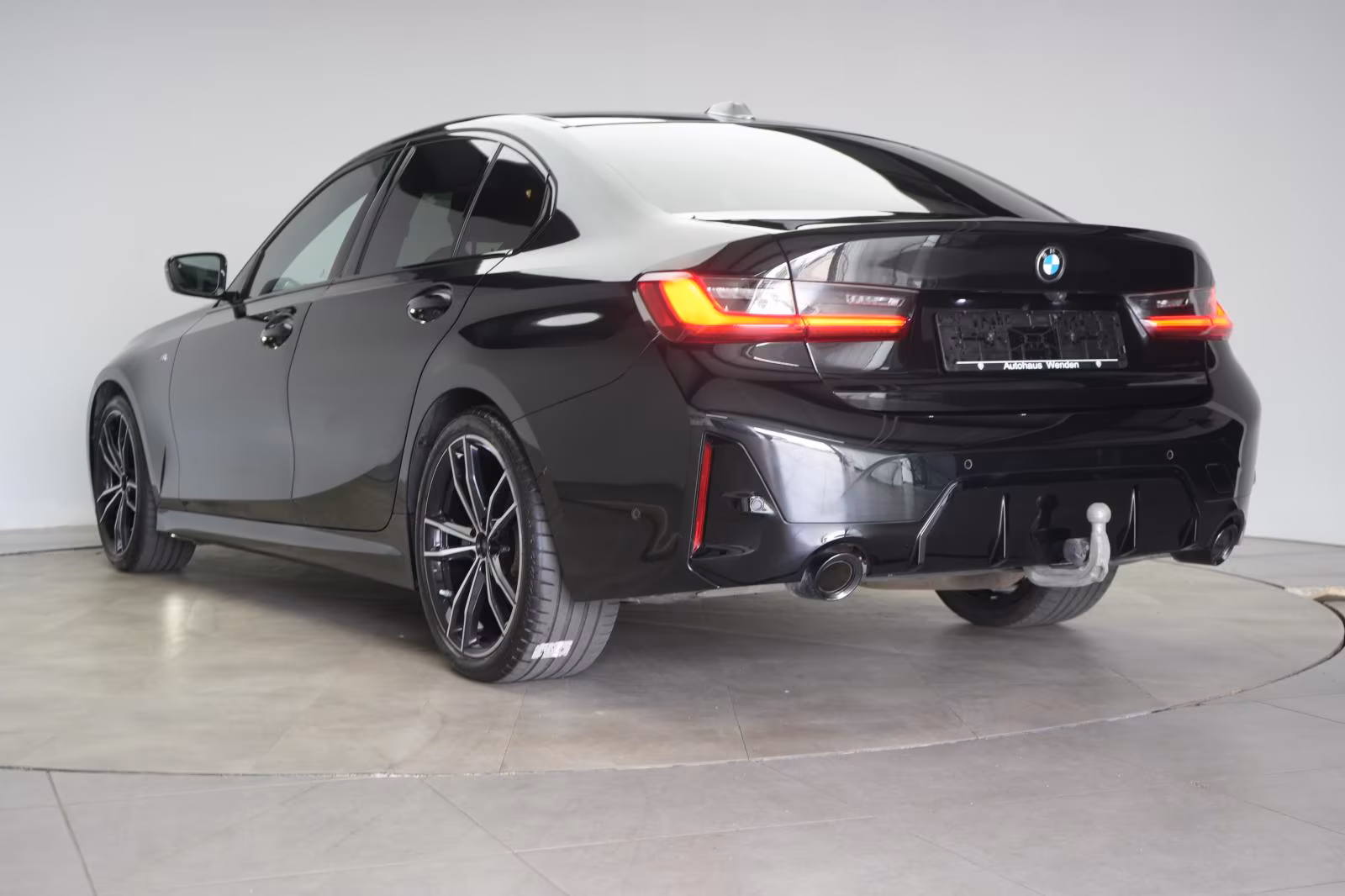 (B-502) BMW 320 d xDrive M-Sport ACC/Kamera/Standhzg/AHK/Sid - Image 4