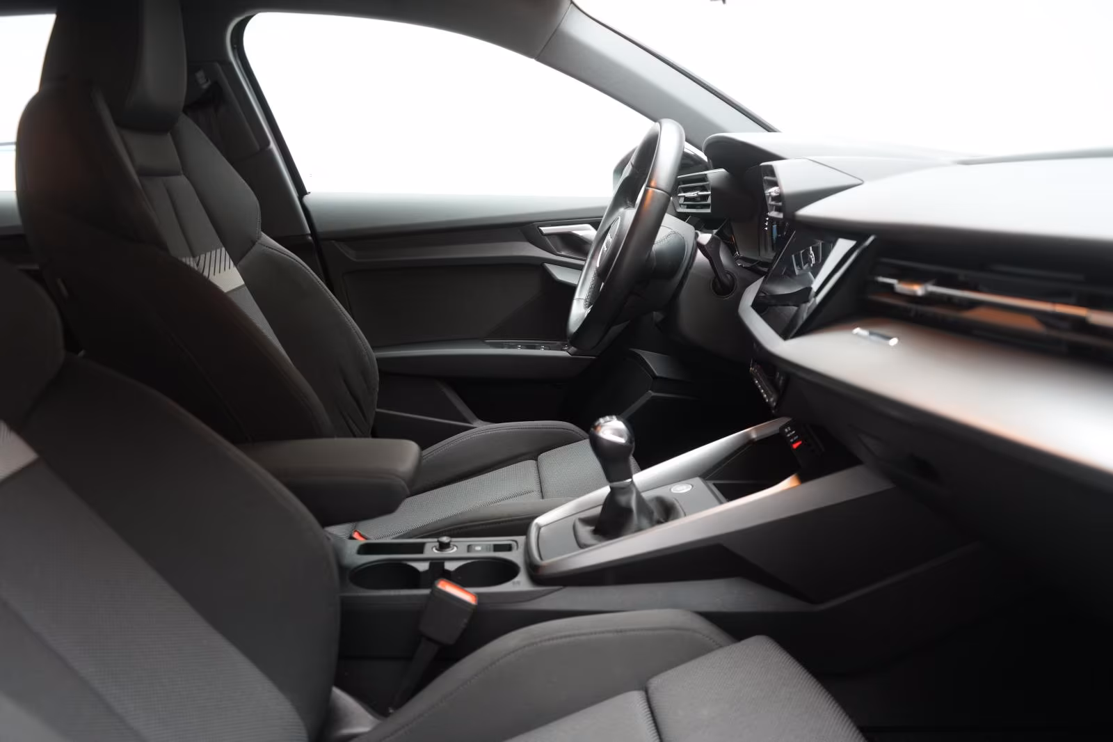 (B-601) Audi A3 35 TFSI Sportback ACC/Kamera/Virtual/Lane/ - Image 9