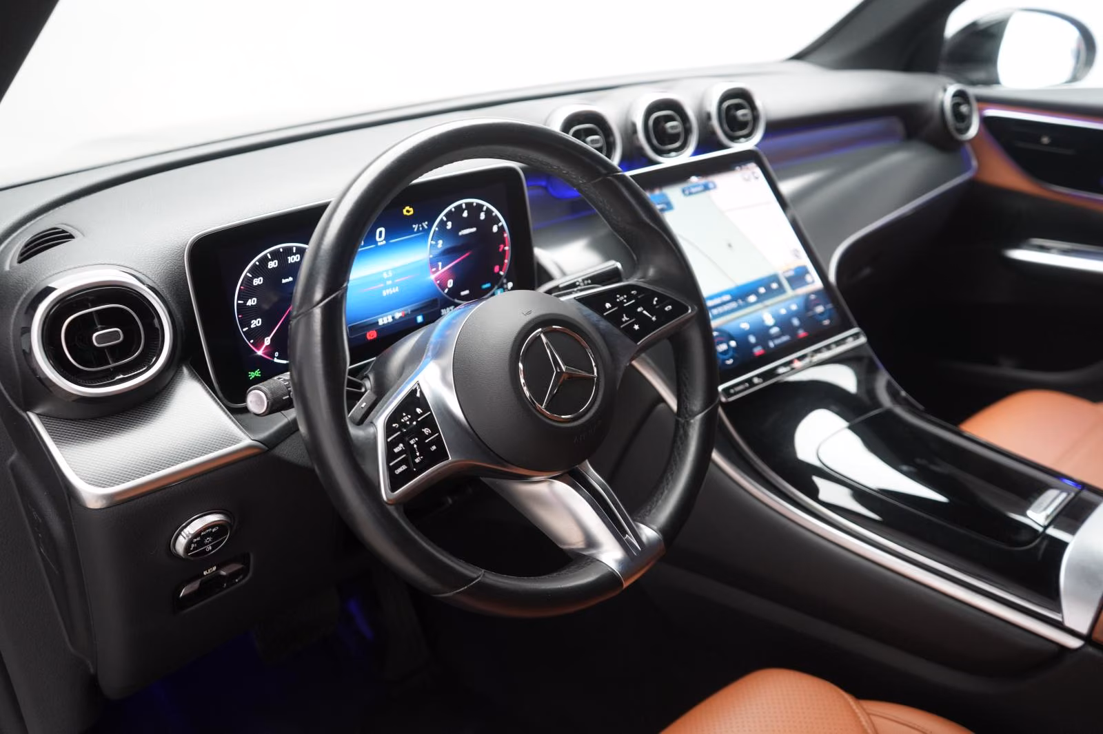(B-146) Mercedes-Benz GLC 200 4Matic 9G-Tronic Avantgarde Advance - Image 8