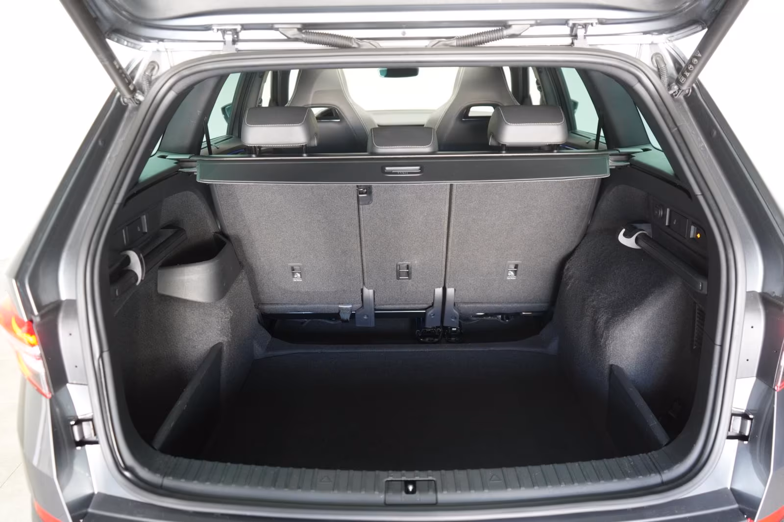 (B-112) Skoda Kodiaq 2.0 TDI 4x4 DSG Sportline LederACC/Pano/K - Image 33