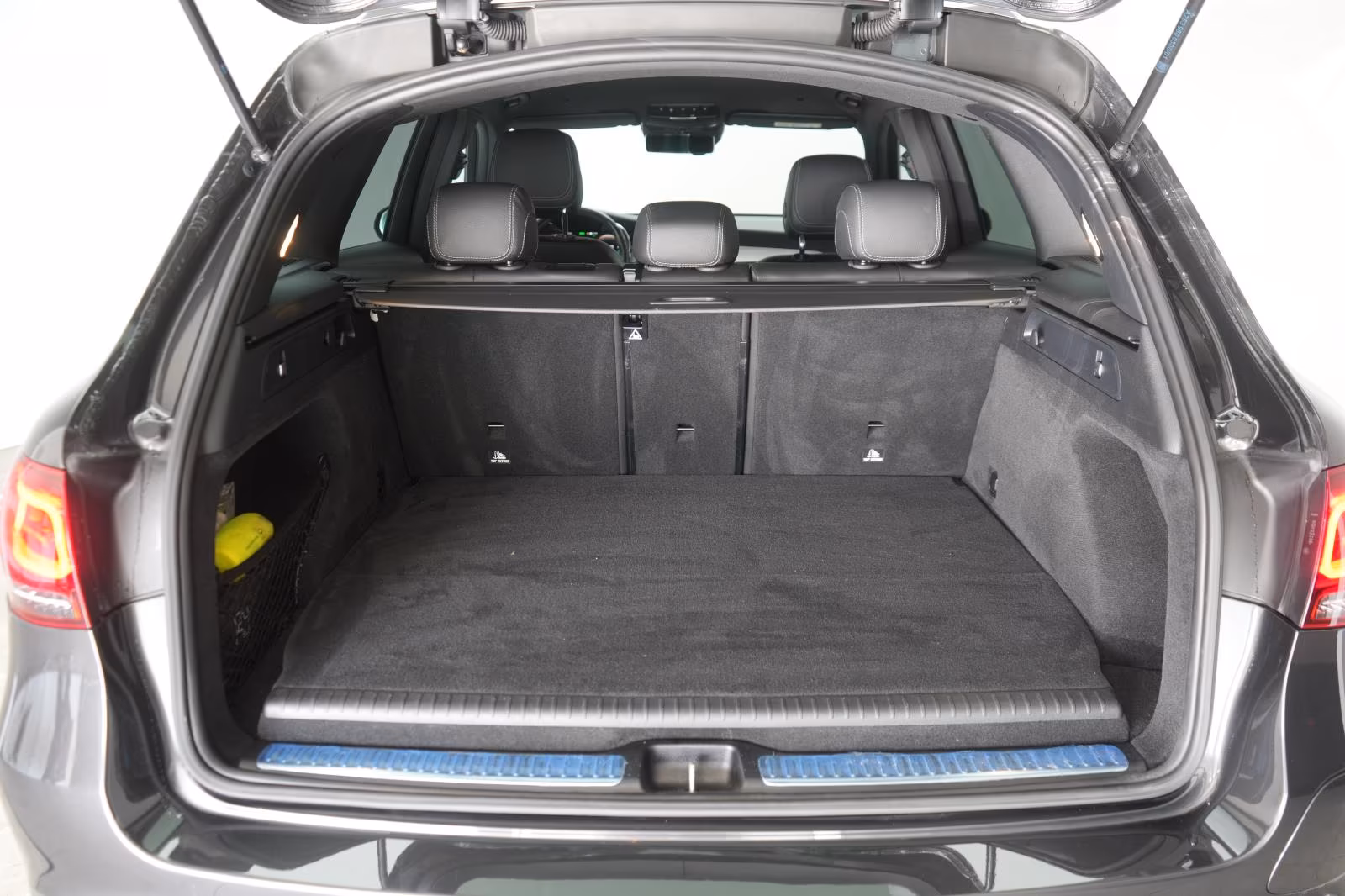 (B-304) Mercedes-Benz(Hybrid) GLC 300 de 4Matic 9G-Tronic AMG Temp/Kamer - Image 30