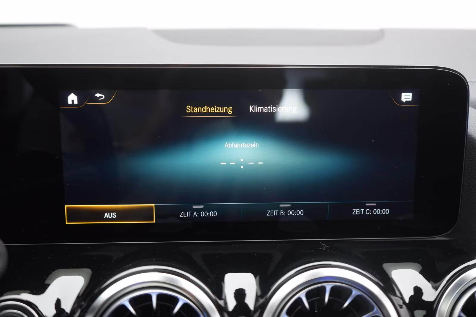 (B-086) Mercedes-Benz GLA 35 AMG 4Matic Pano/STHZ/HUD/360Kamera - Image 20