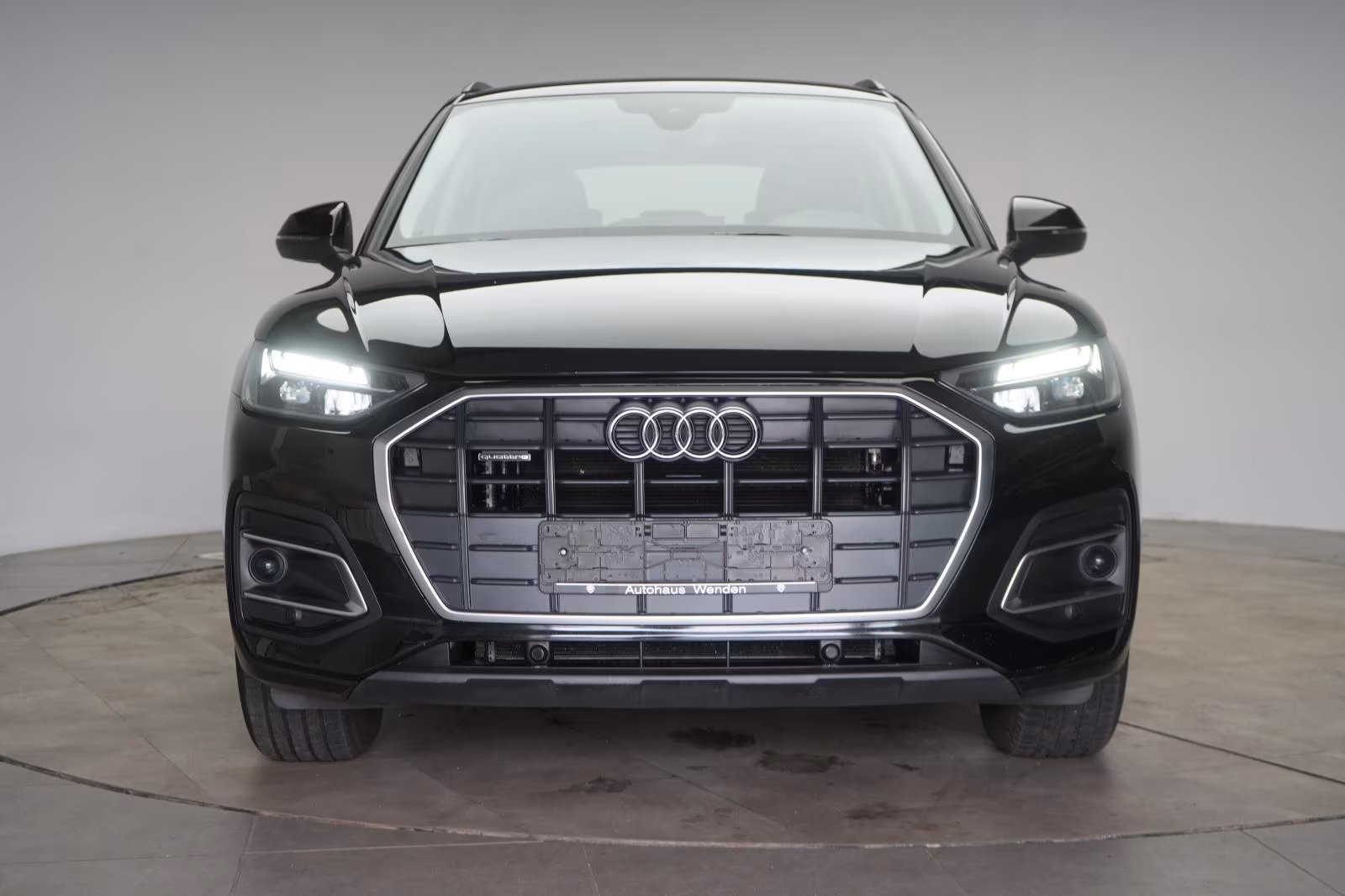 (B-498) Audi Q5 40 TDI quattro S tronic CarPlay/Temp/Virtual/ - Image 2