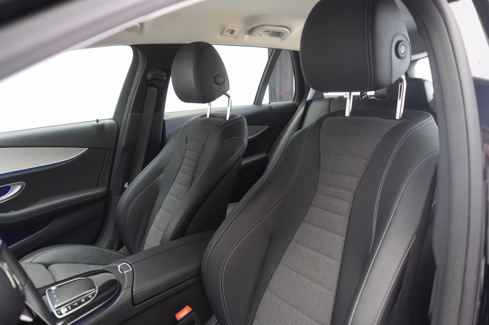 (B-195) Mercedes-Benz E 400 d 4Matic T 9G-Tronic Avantgarde CarPlay/Te - Image 7