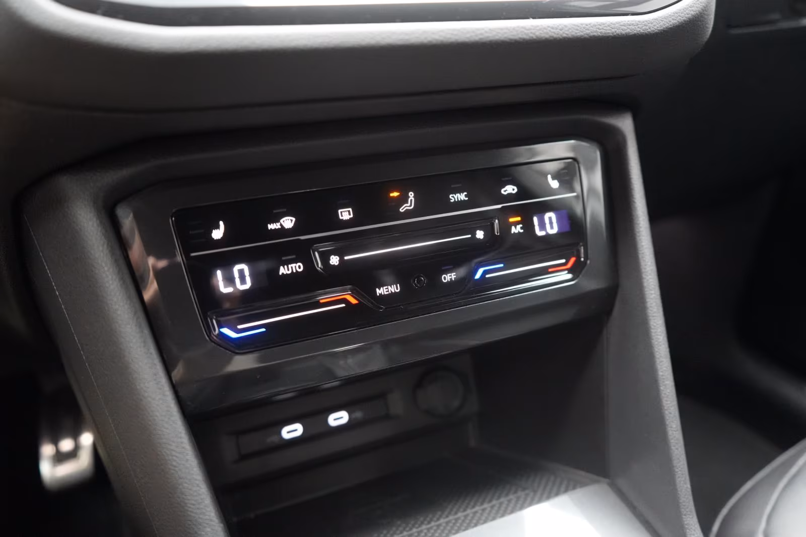 (B-037) Volkswagen(Hybrid) Tiguan 1.4 eHybrid DSG R-Line Leder/ACC/Kamera/V - Image 19