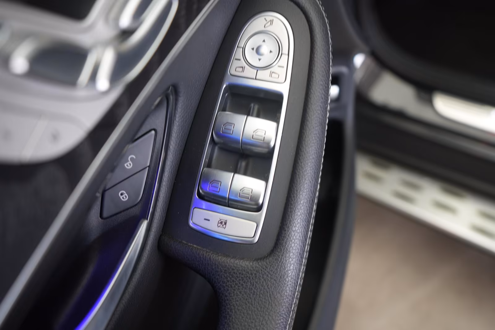 (B-423) Mercedes-Benz GLC 300 d 4Matic 9G-Tronic AMG Leder/Distronic/P - Image 13